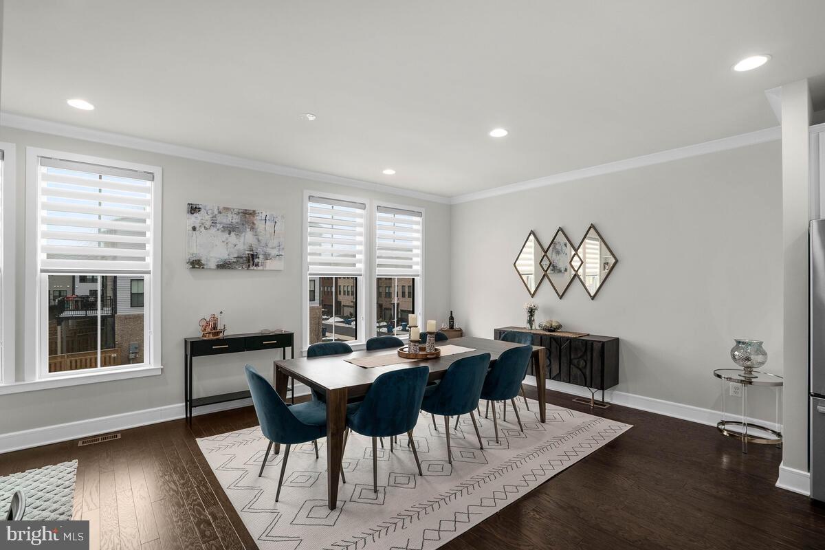 23049 COTTONWILLOW SQUARE