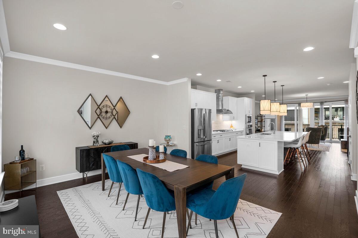 23049 COTTONWILLOW SQUARE