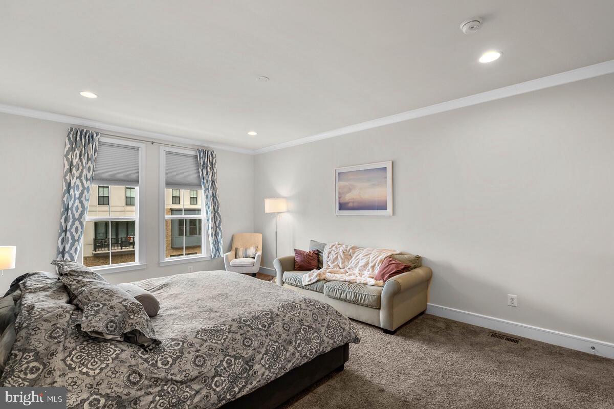 23049 COTTONWILLOW SQUARE