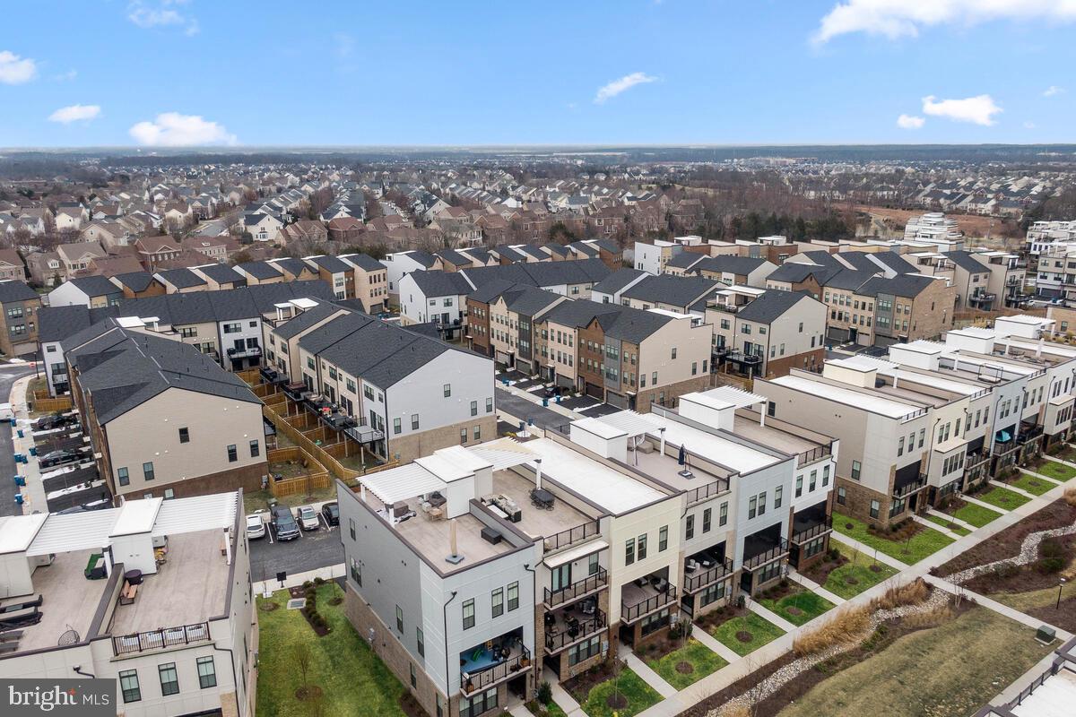 23049 COTTONWILLOW SQUARE