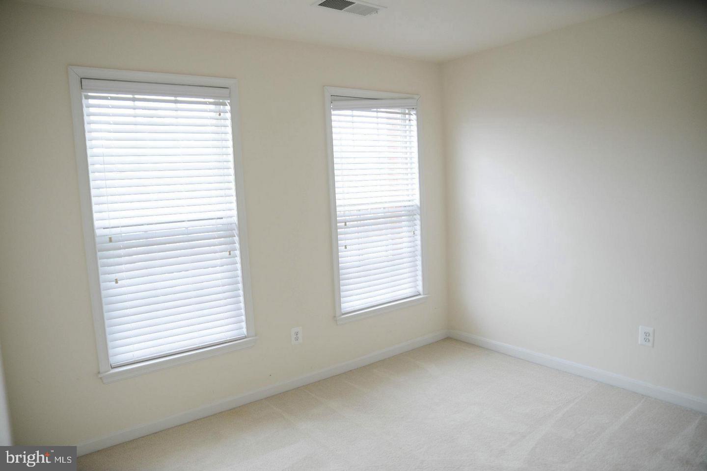 41898 CINNABAR SQUARE