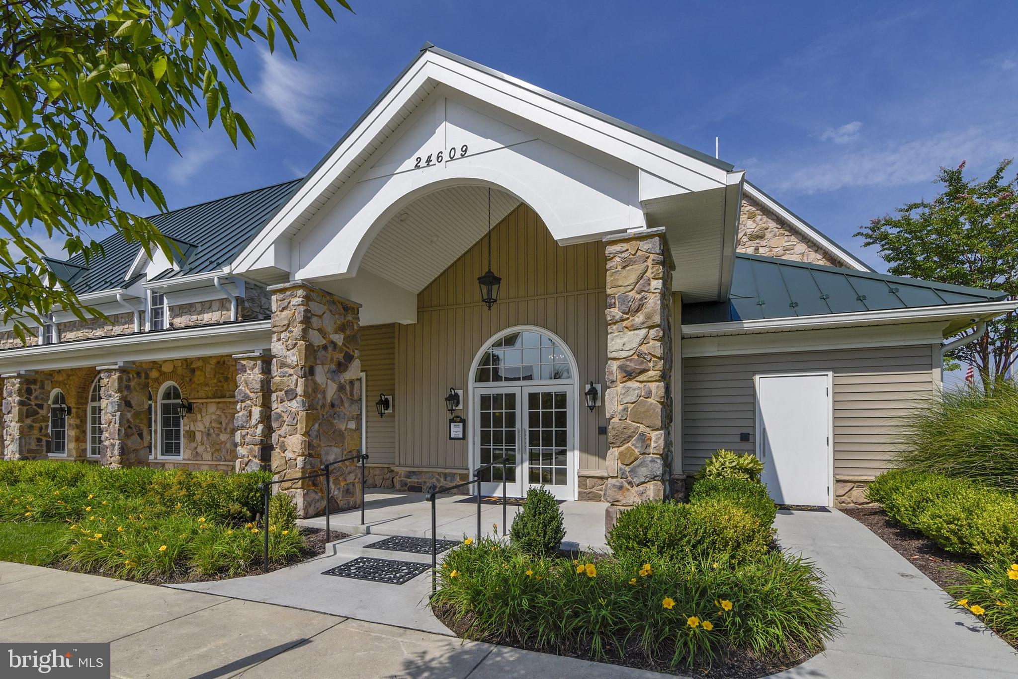 41898 CINNABAR SQUARE