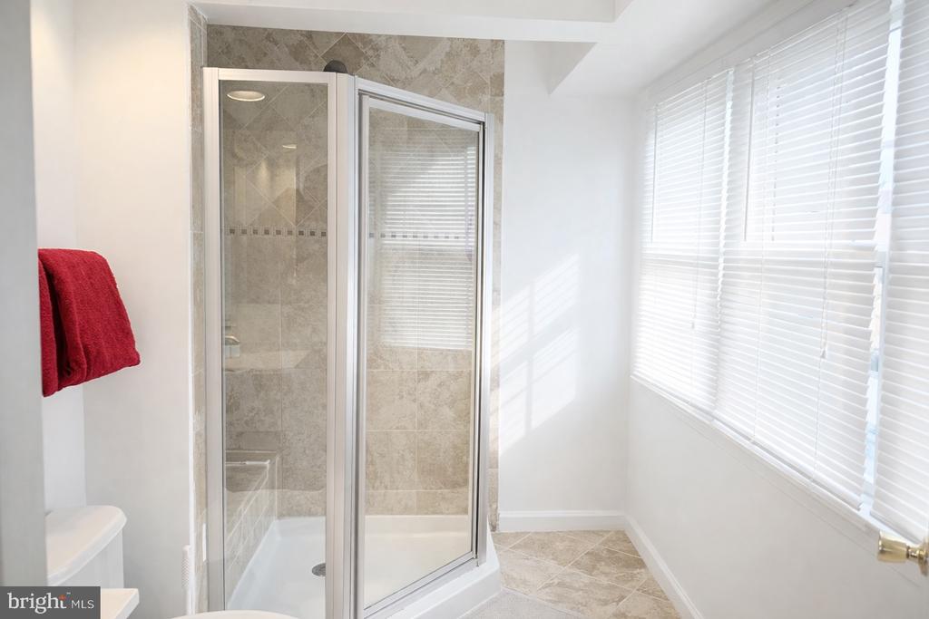 44032 ABERDEEN TERRACE