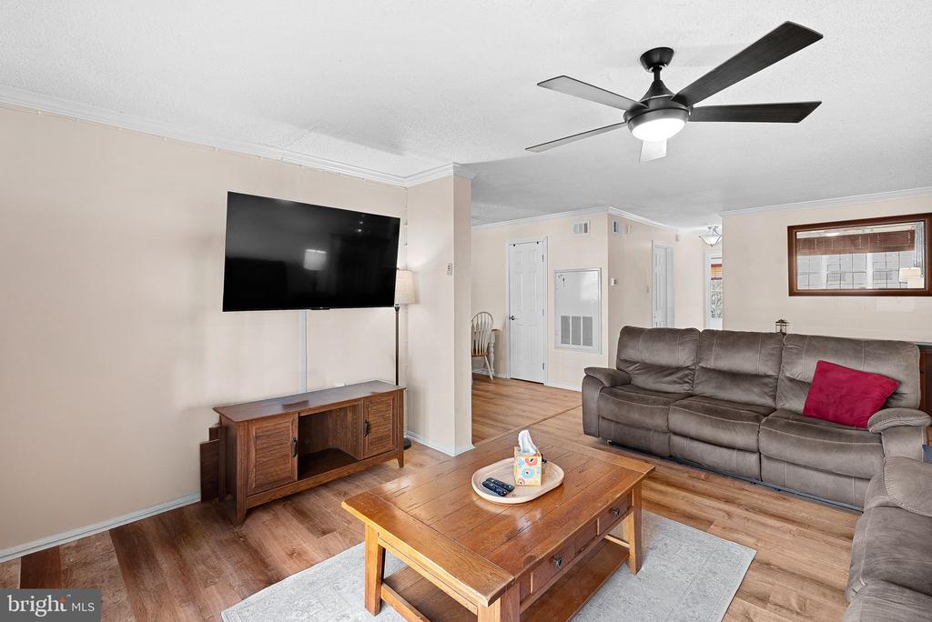 1115 HUNTMASTER TERRACE NE 202