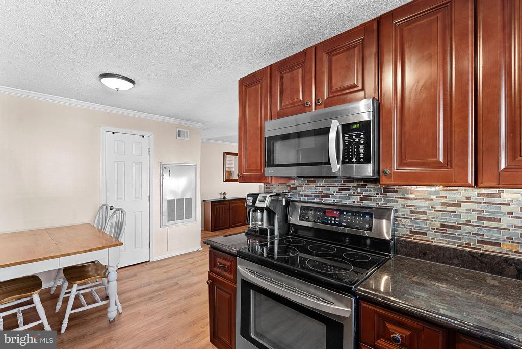 1115 HUNTMASTER TERRACE NE 202