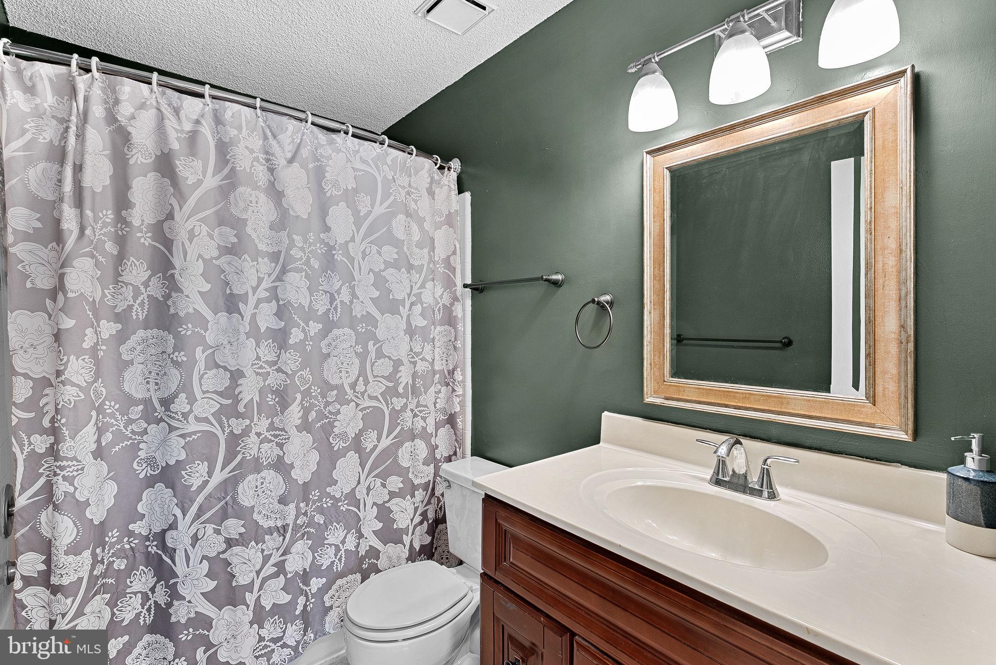 1115 HUNTMASTER TERRACE NE 202