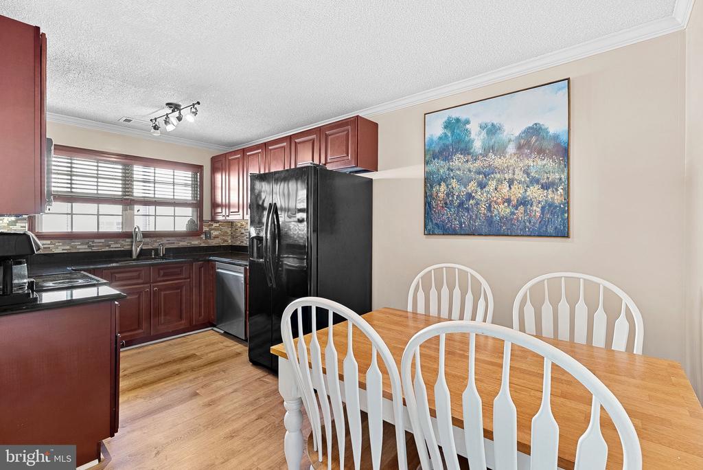 1115 HUNTMASTER TERRACE NE 202