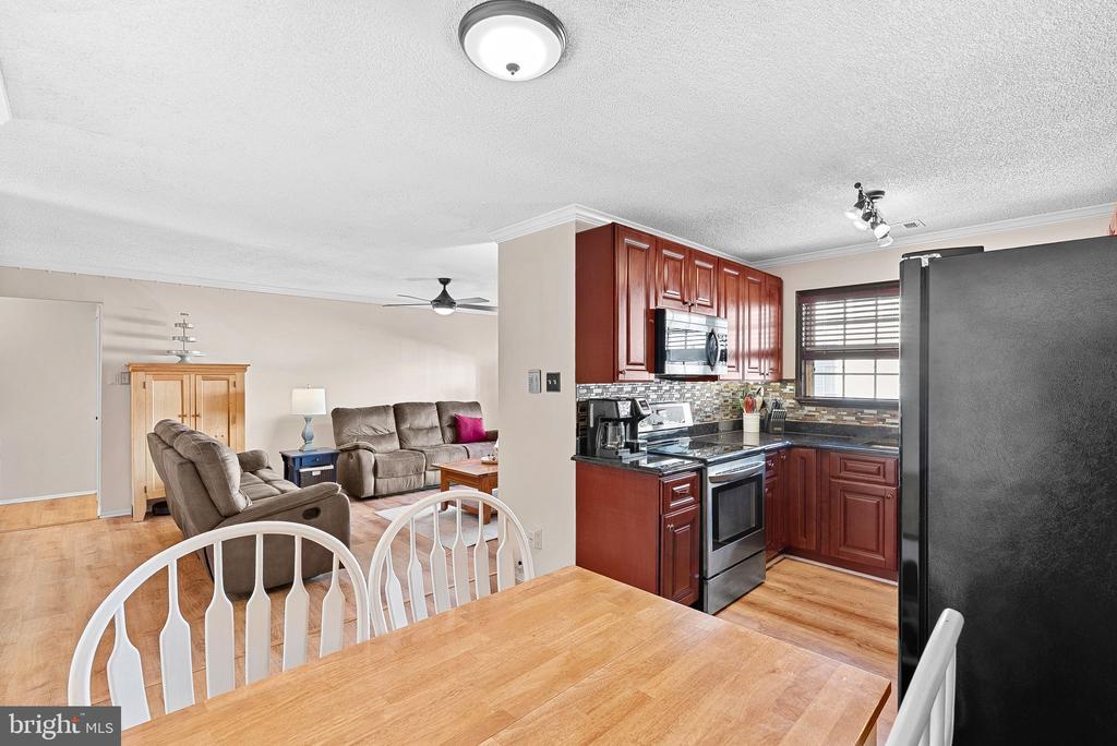 1115 HUNTMASTER TERRACE NE 202