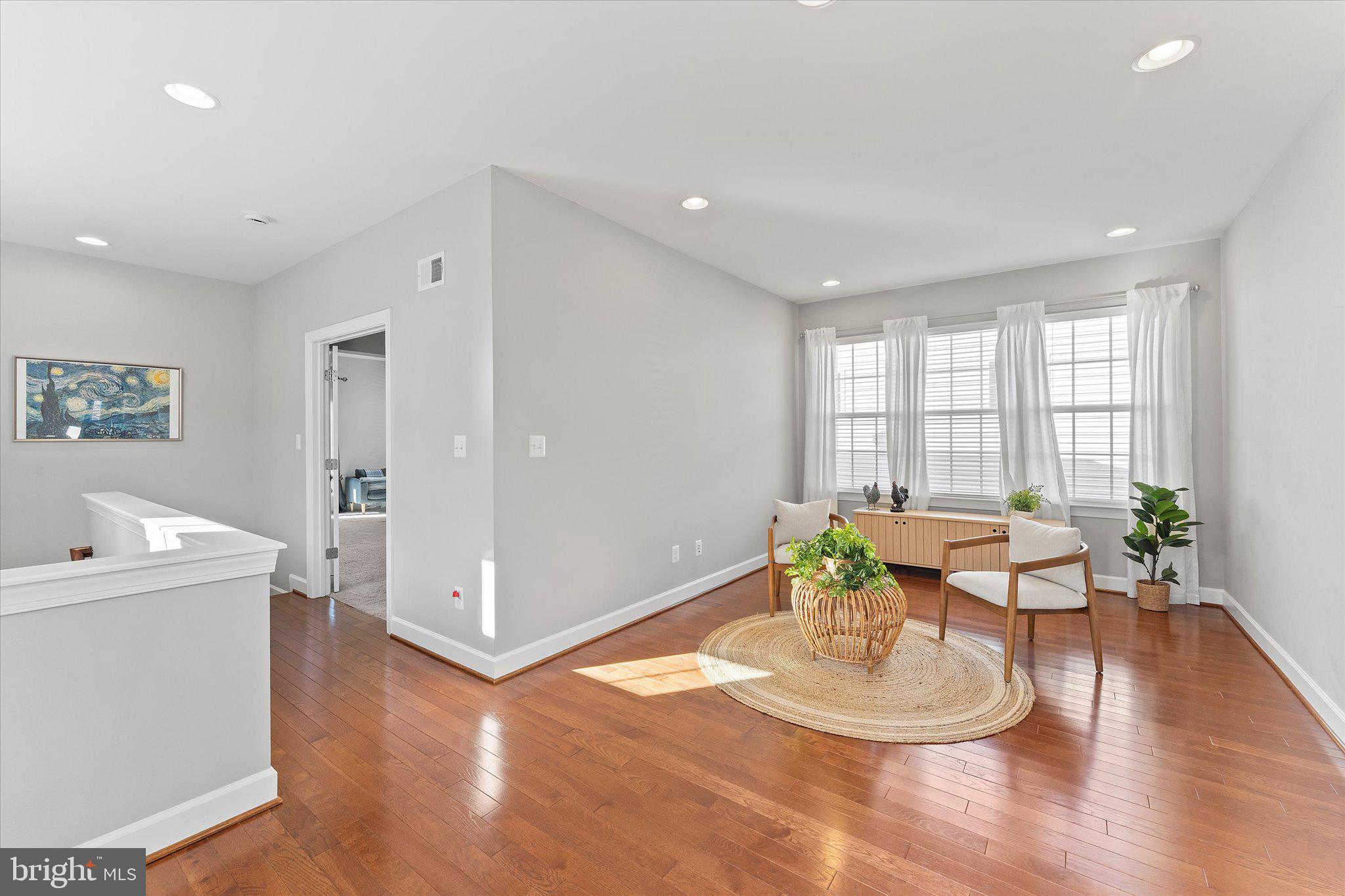 20433 SAVIN HILL DRIVE