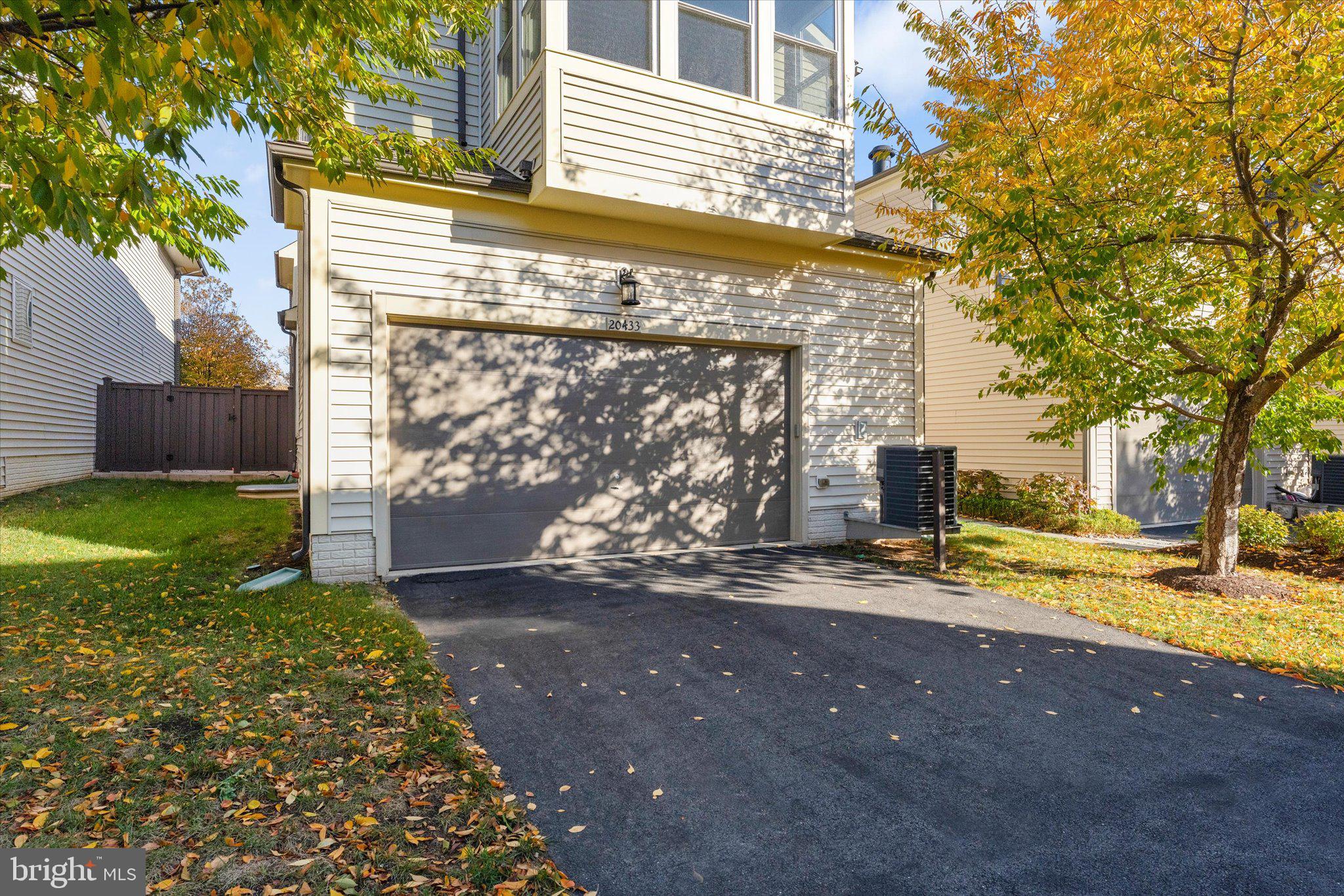 20433 SAVIN HILL DRIVE