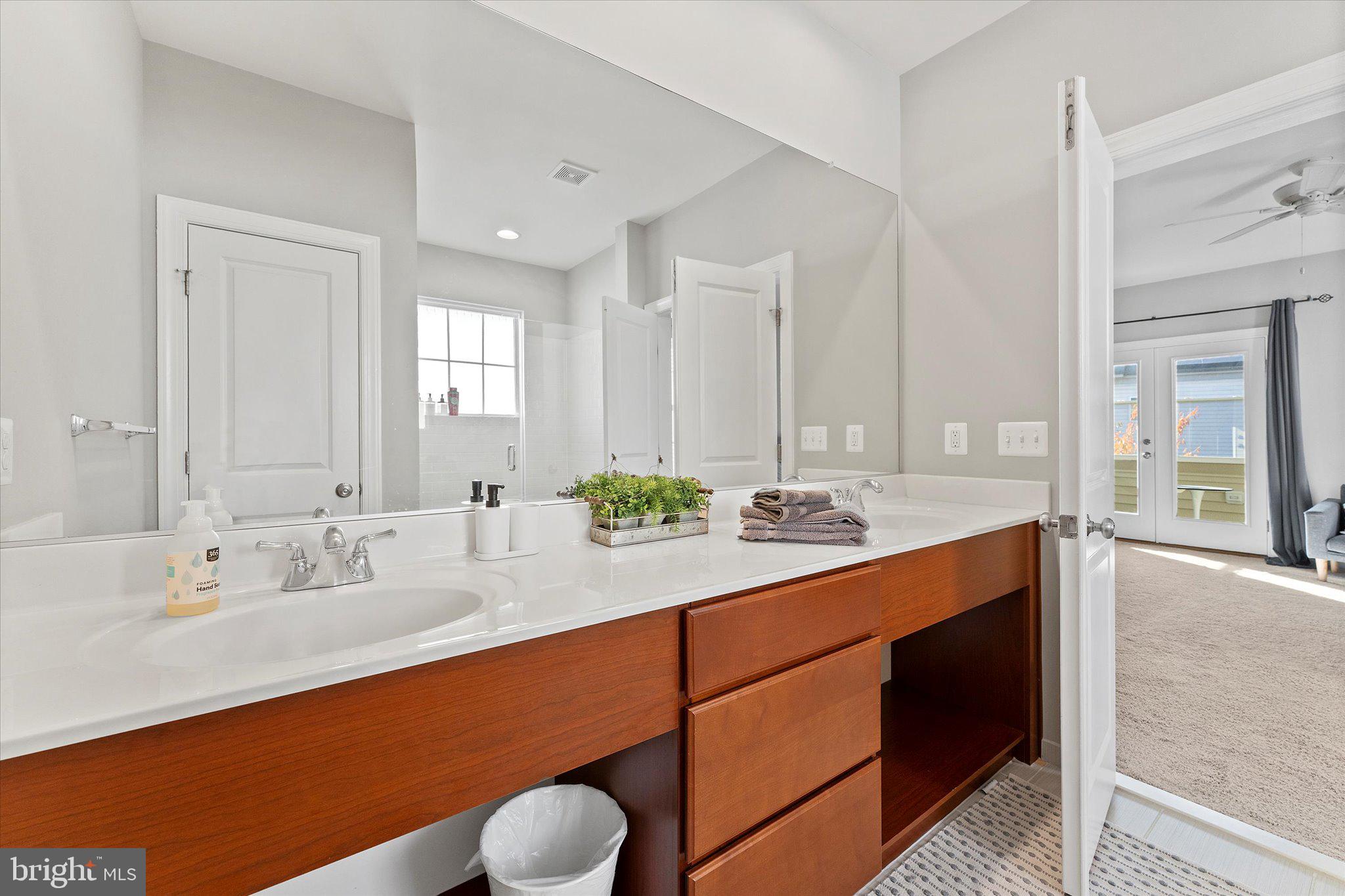 20433 SAVIN HILL DRIVE