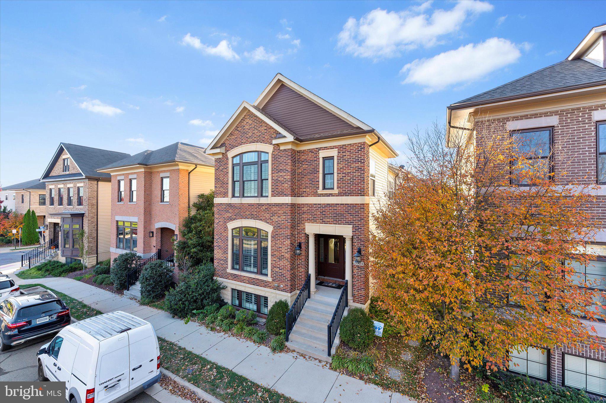 20433 SAVIN HILL DRIVE