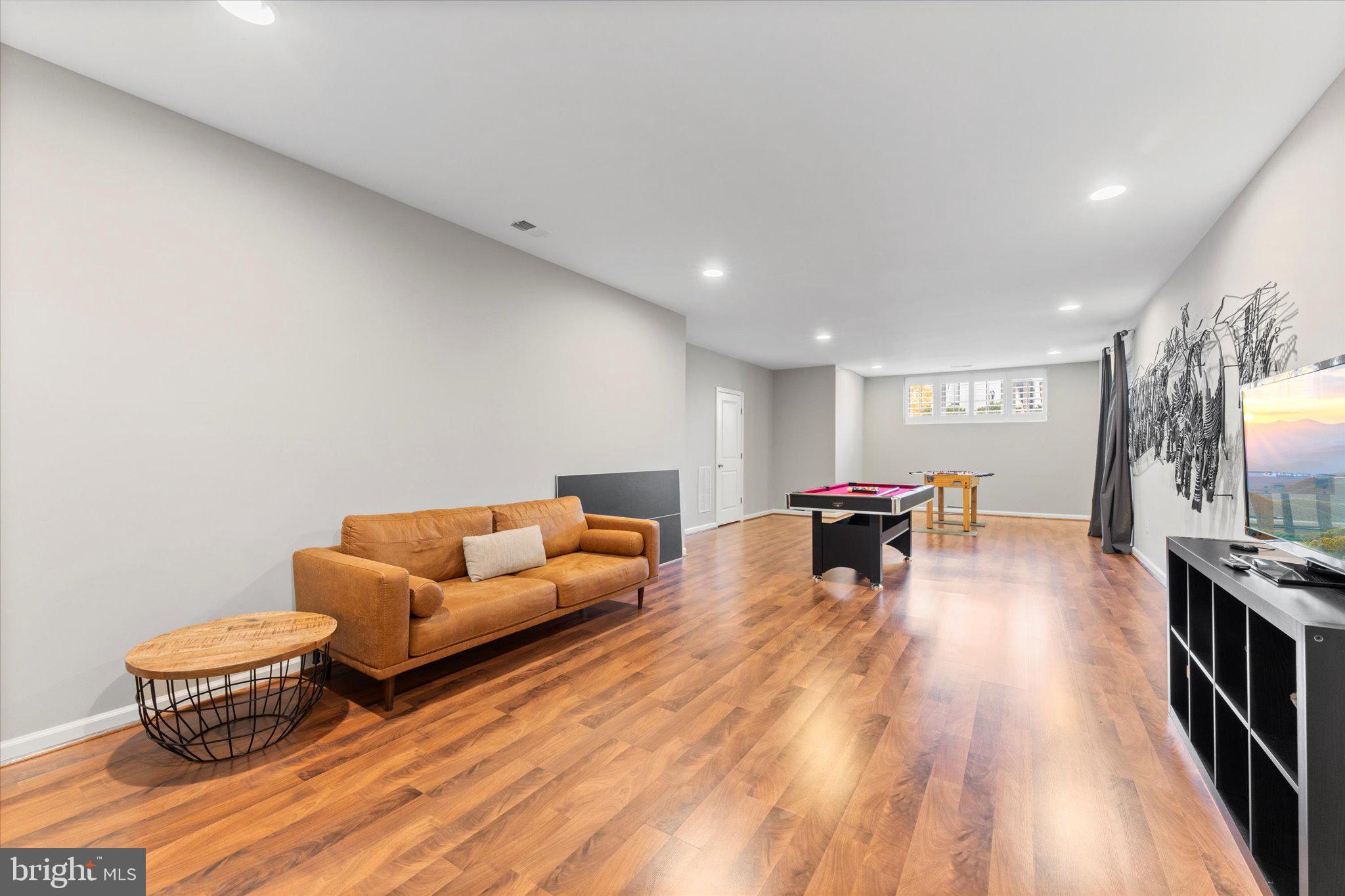 20433 SAVIN HILL DRIVE