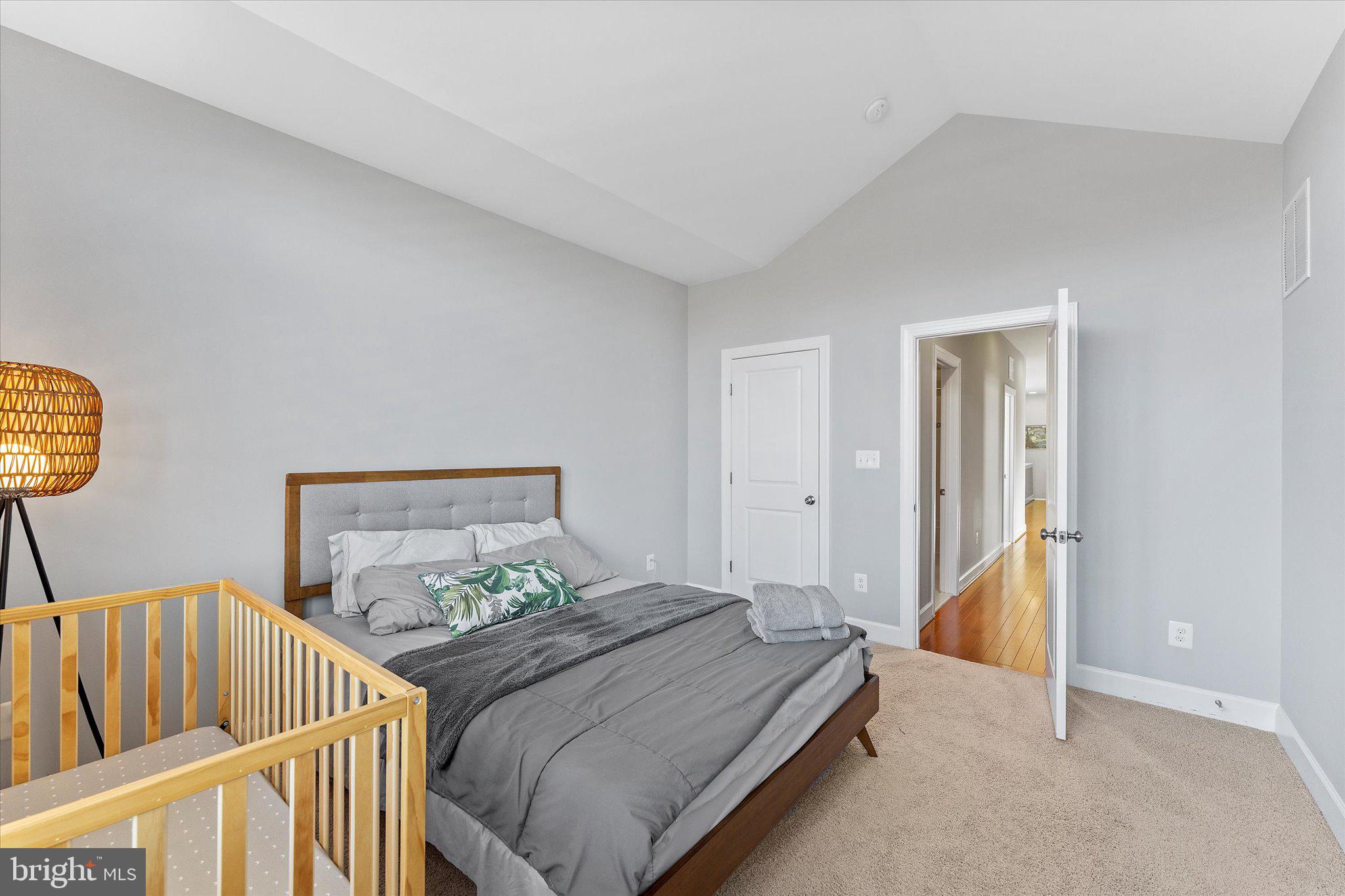 20433 SAVIN HILL DRIVE