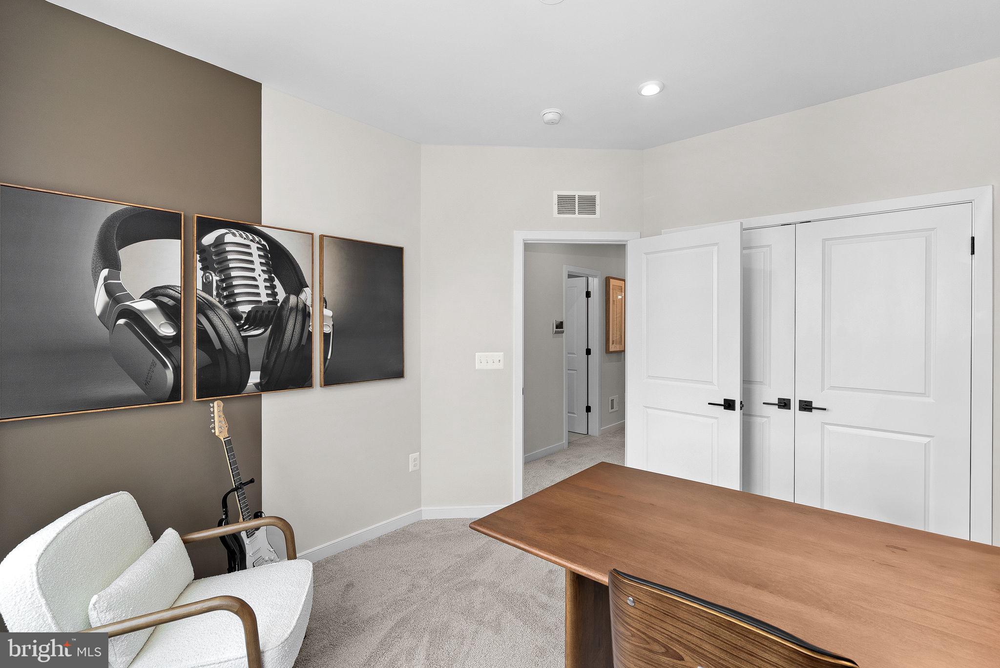 54320 MYSTIC MAROON TERRACE