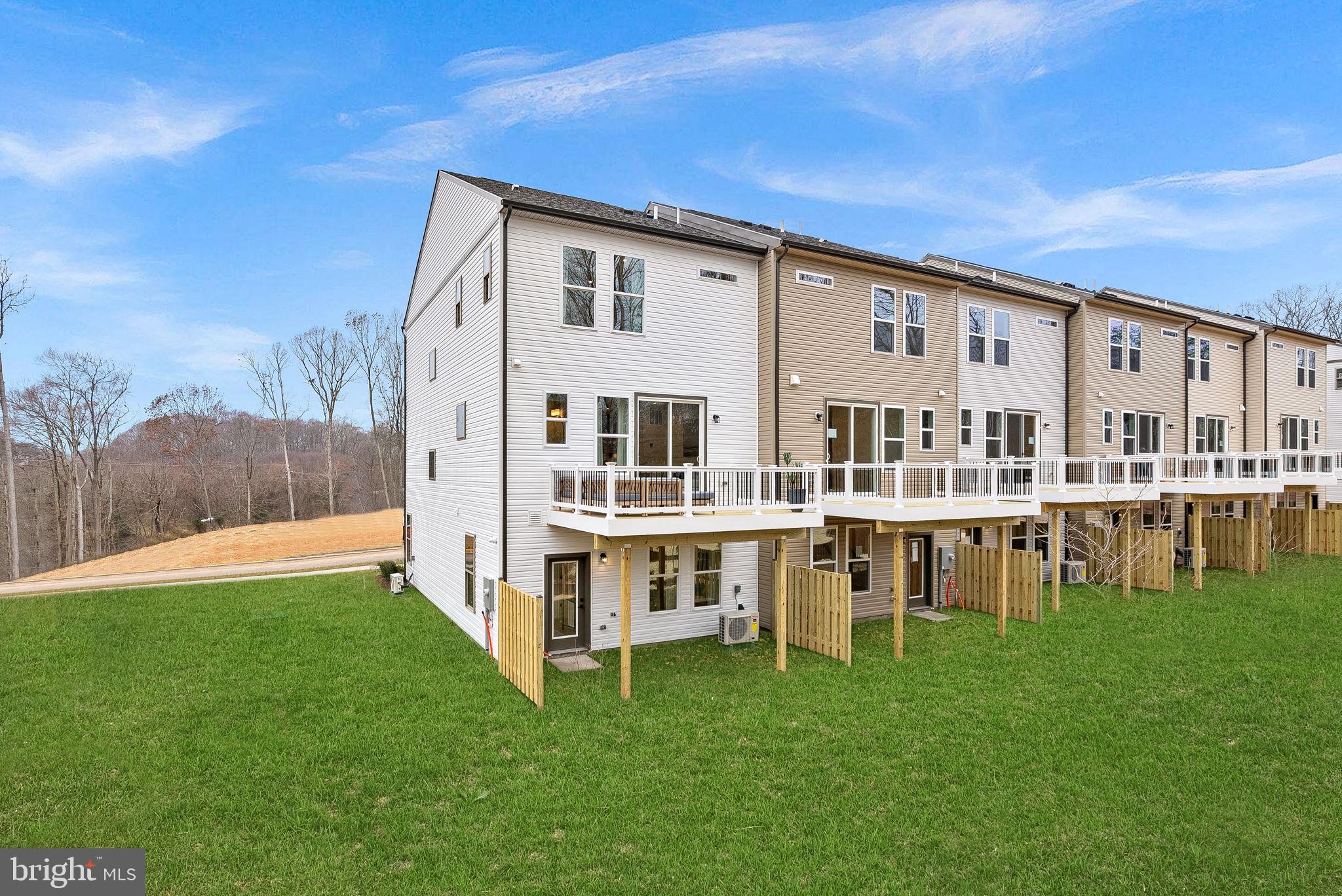 2460 MYSTIC MAROON TERRACE