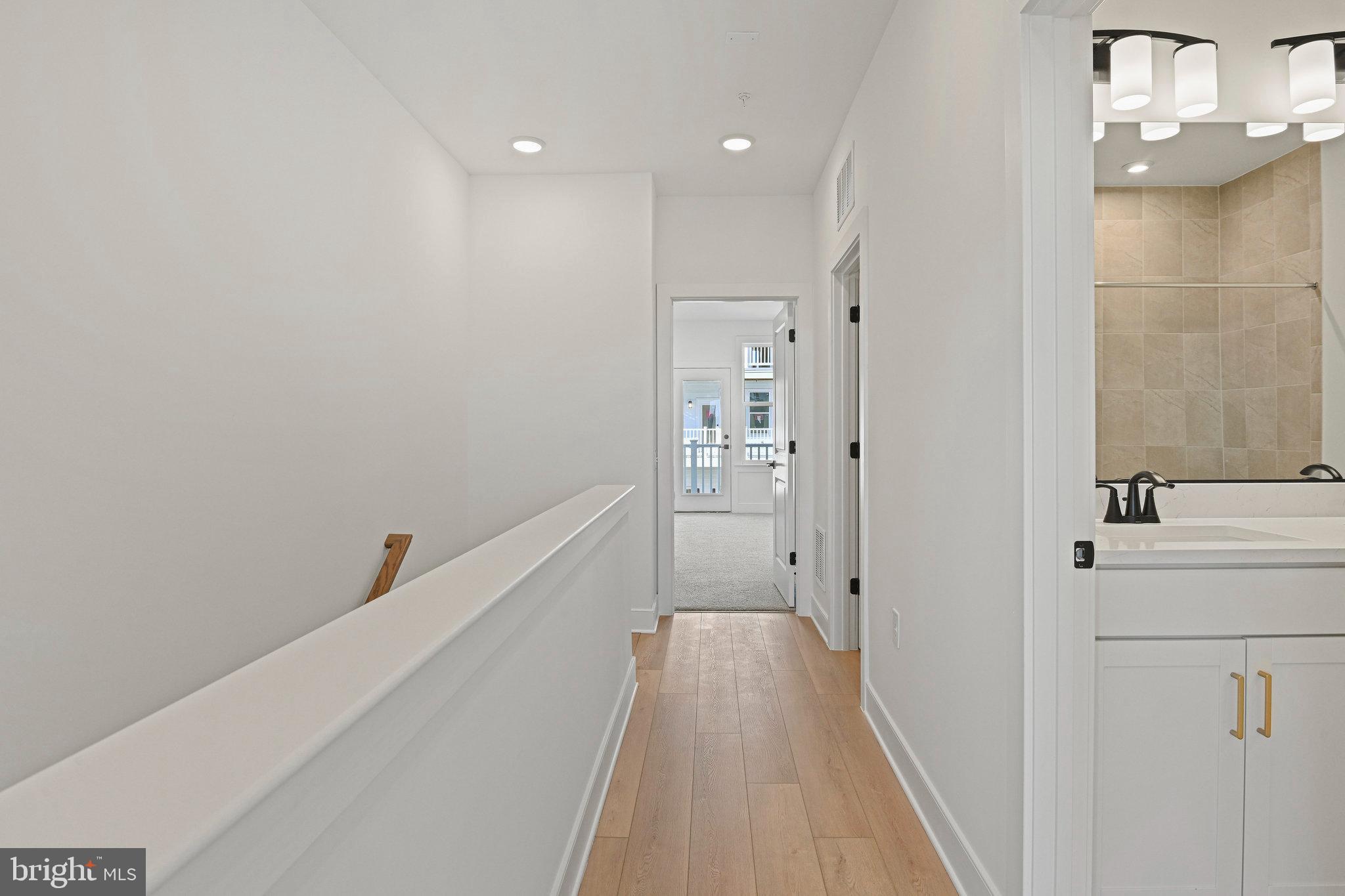 19874 YELLOW DAISY TERRACE