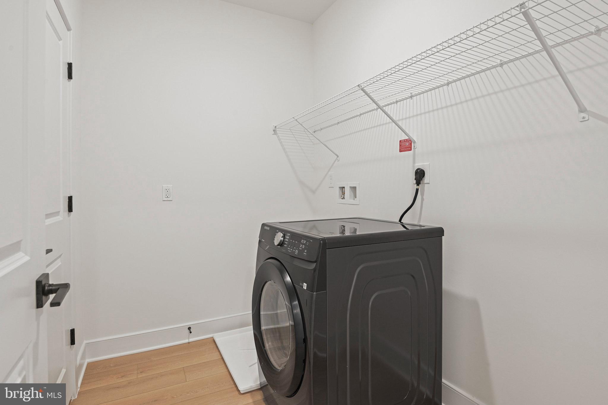 19874 YELLOW DAISY TERRACE