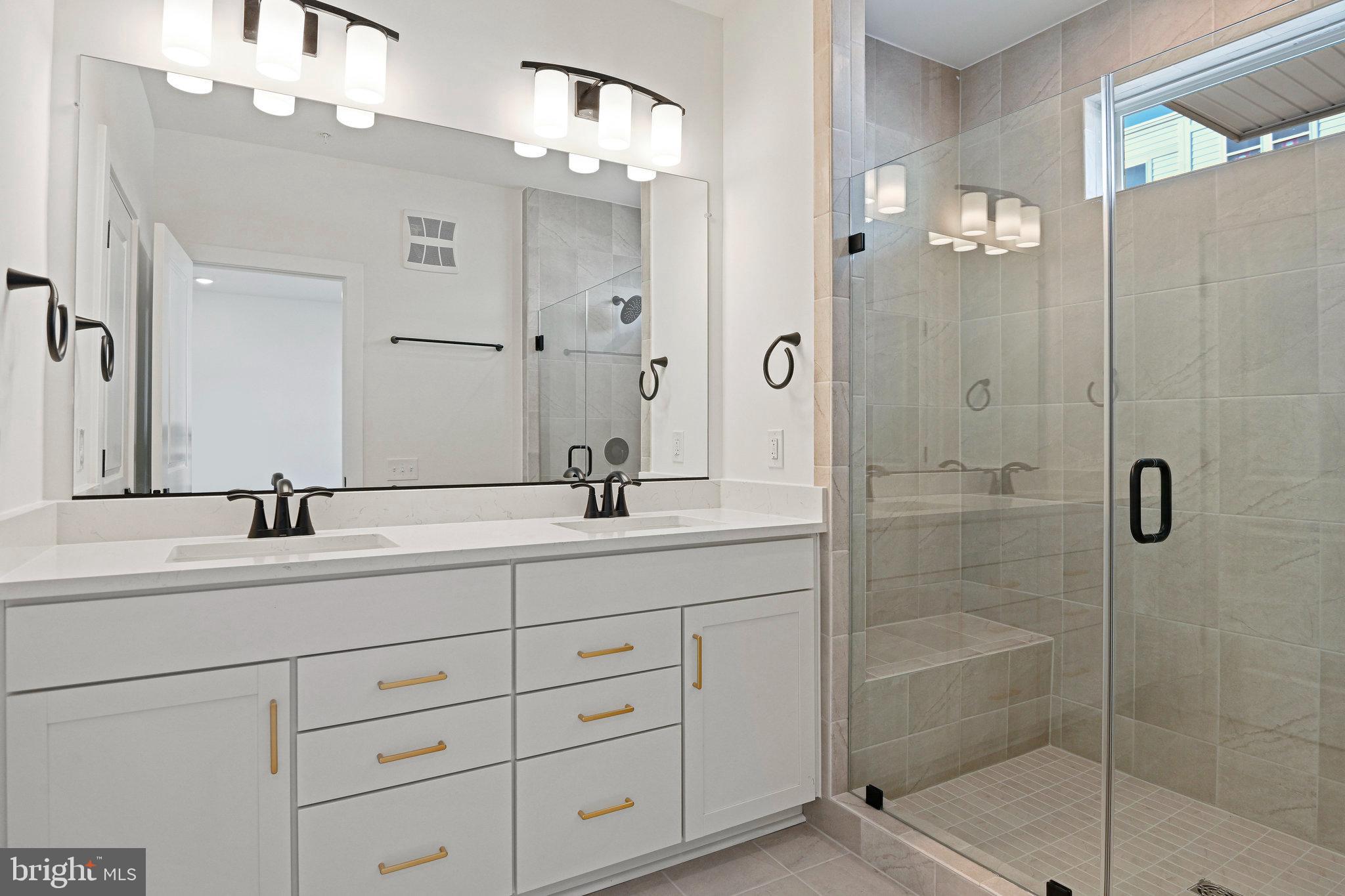 19874 YELLOW DAISY TERRACE