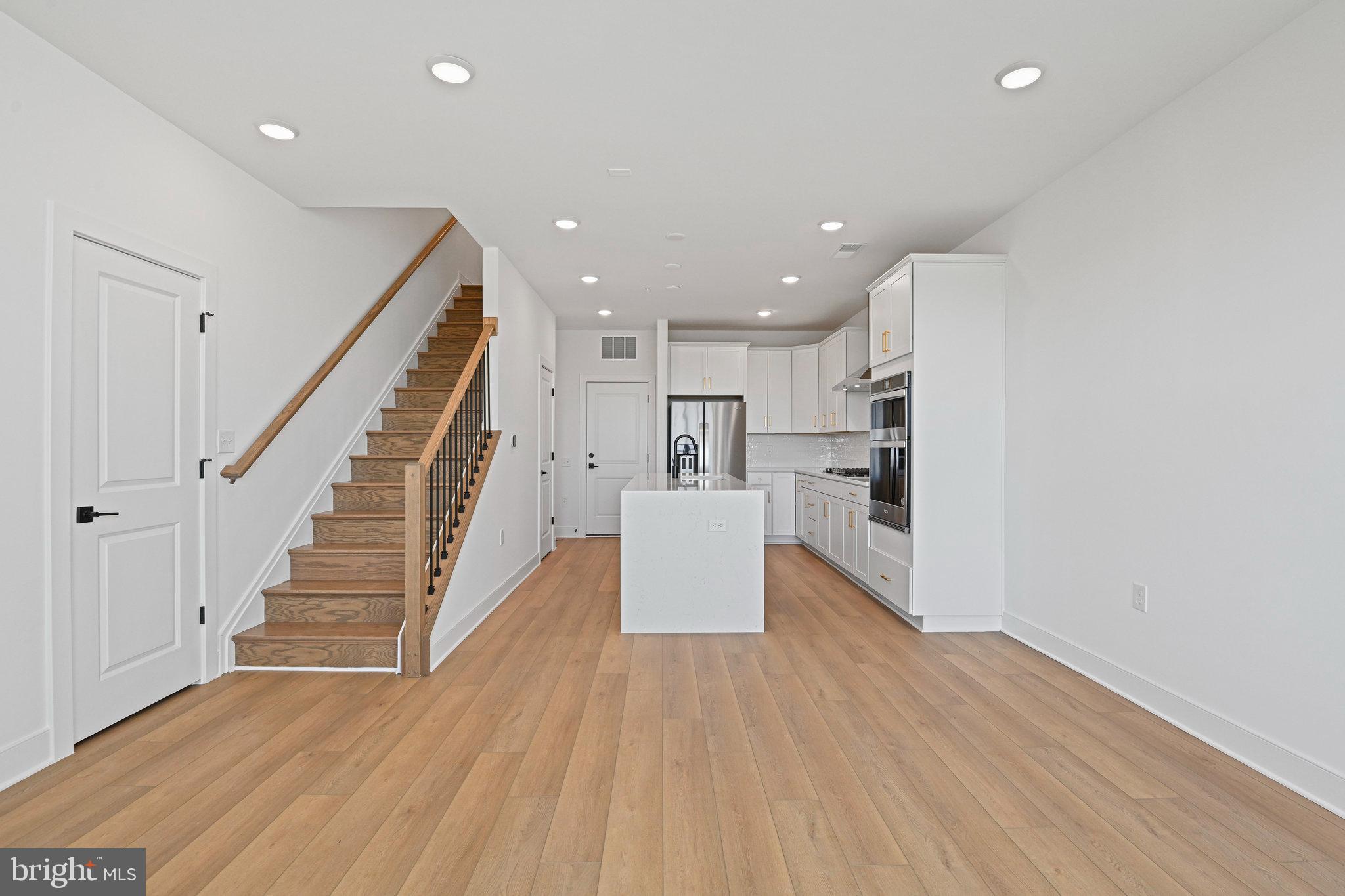 19874 YELLOW DAISY TERRACE