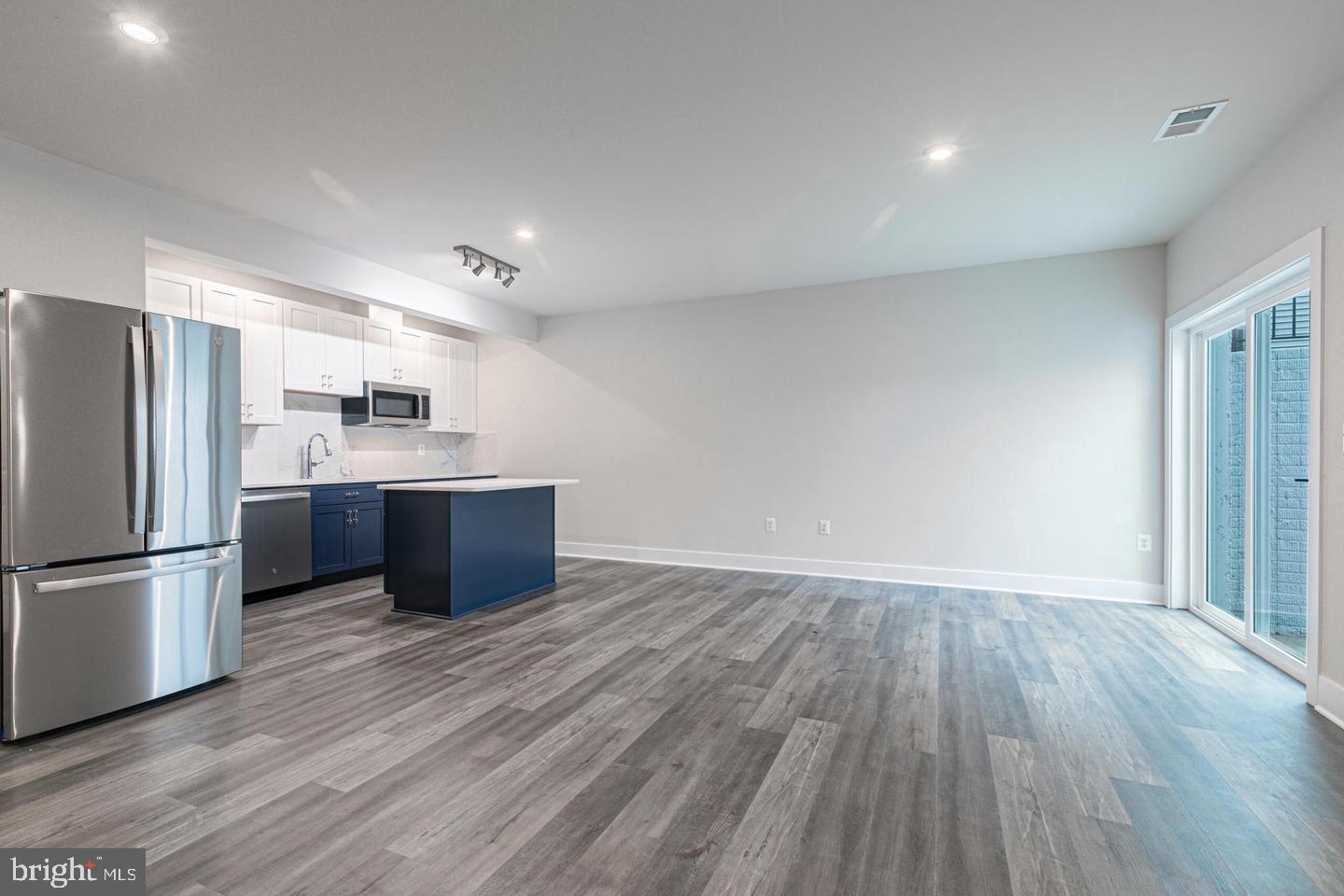 941 WARLANDER DRIVE BASEMENT SW