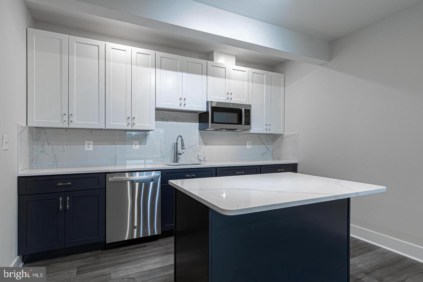 941 WARLANDER DRIVE BASEMENT SW