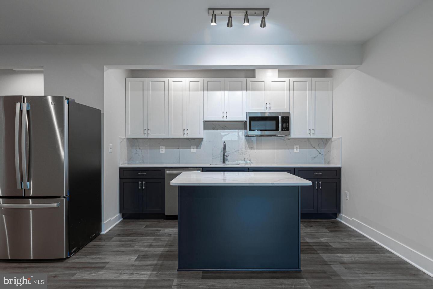 941 WARLANDER DRIVE BASEMENT SW