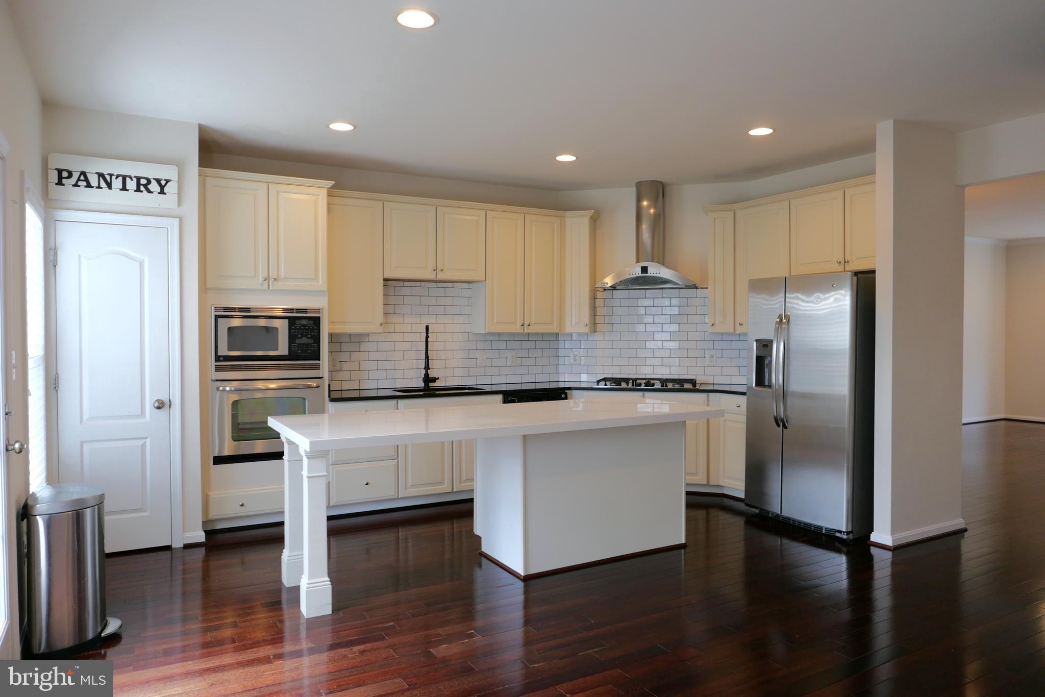 25152 SWEET MYRTLE SQUARE