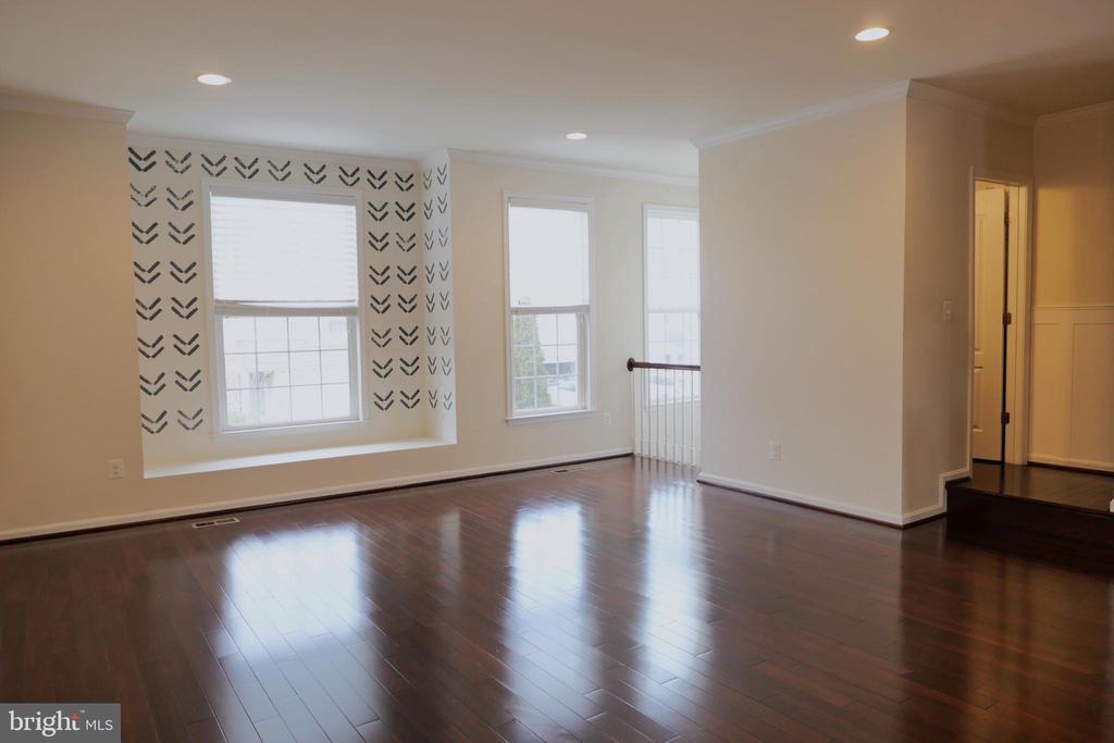 25152 SWEET MYRTLE SQUARE