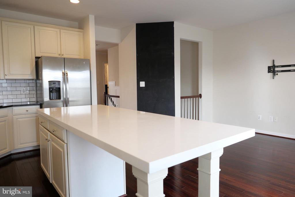 25152 SWEET MYRTLE SQUARE