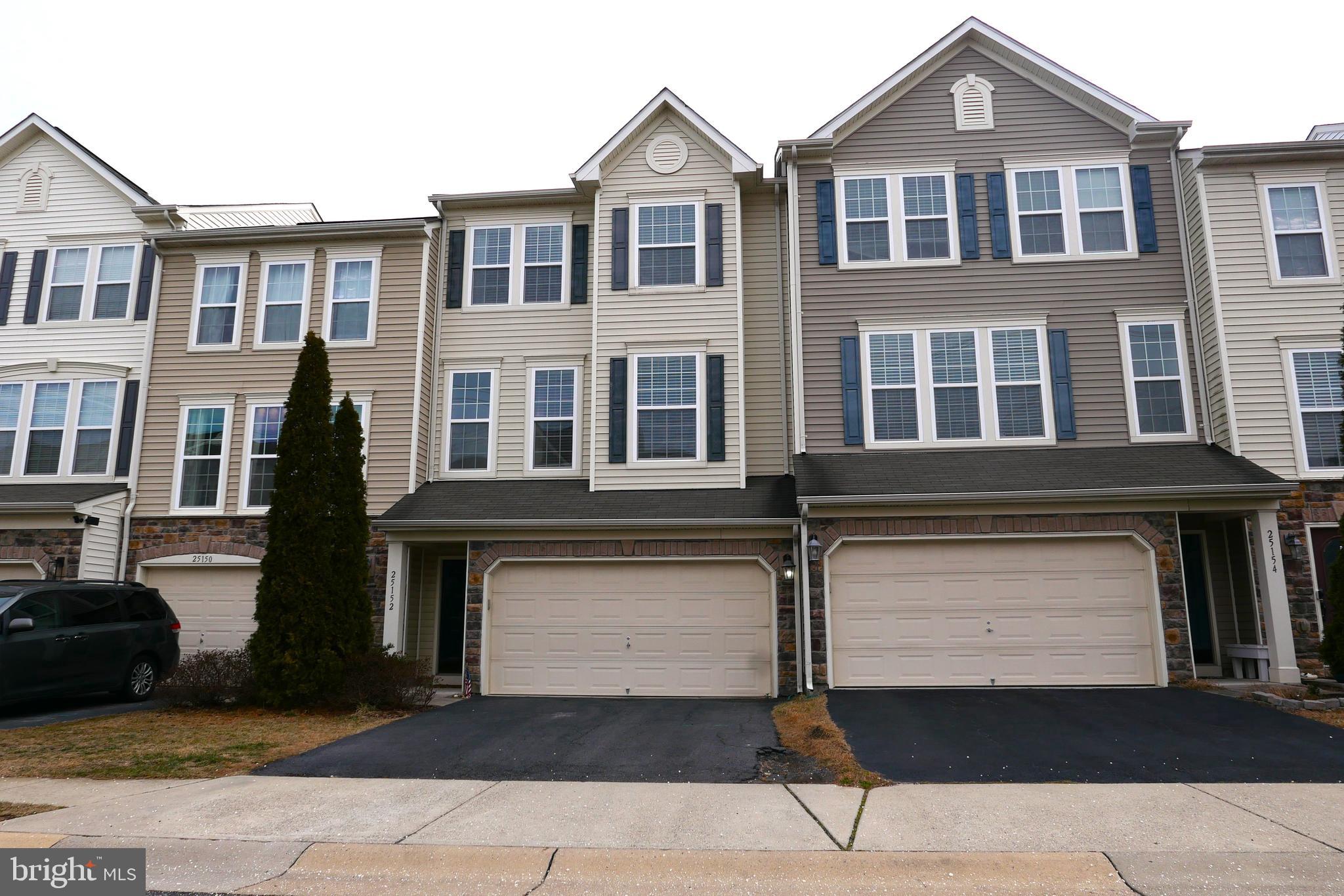 25152 SWEET MYRTLE SQUARE