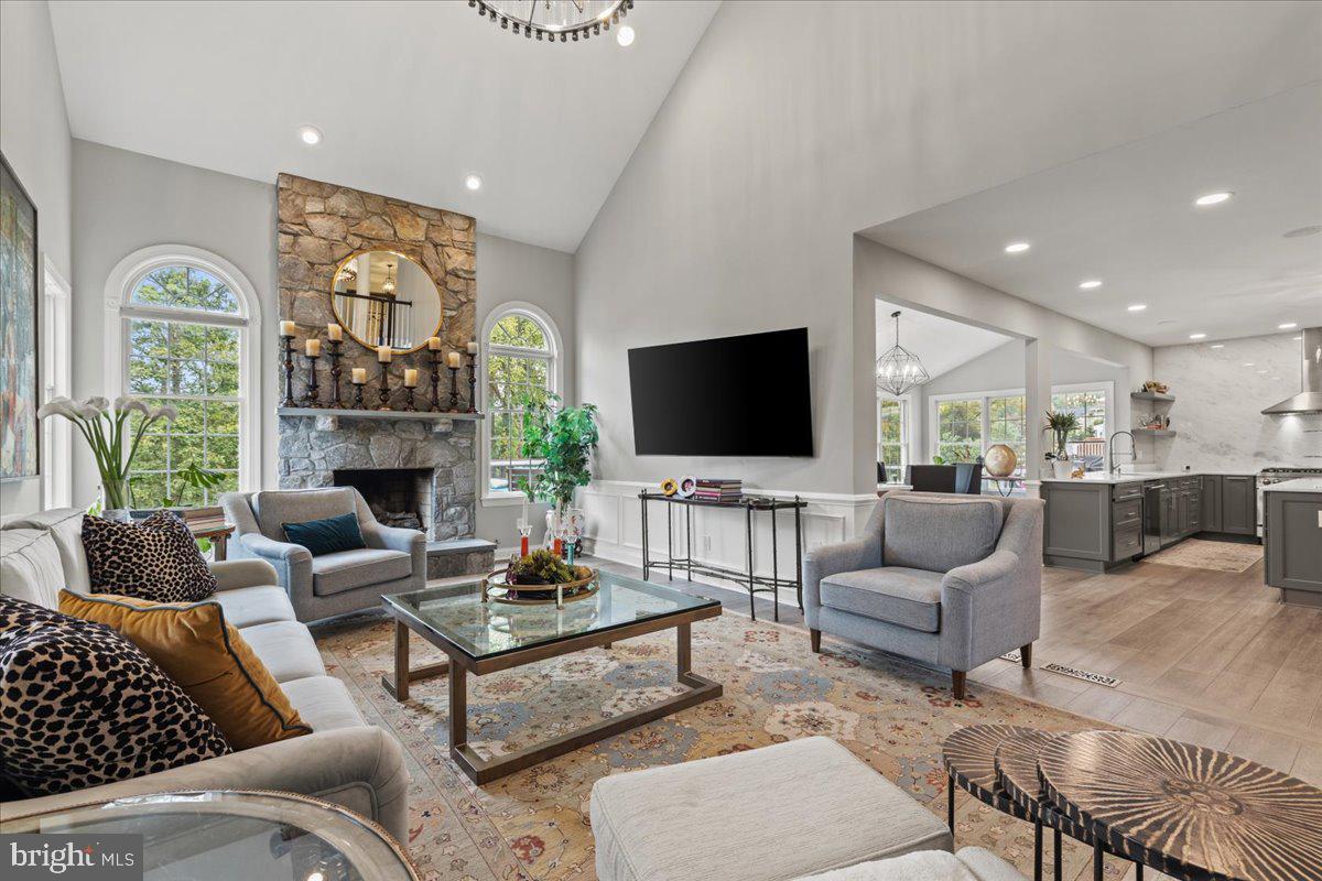 19598 SARATOGA SPRINGS PLACE