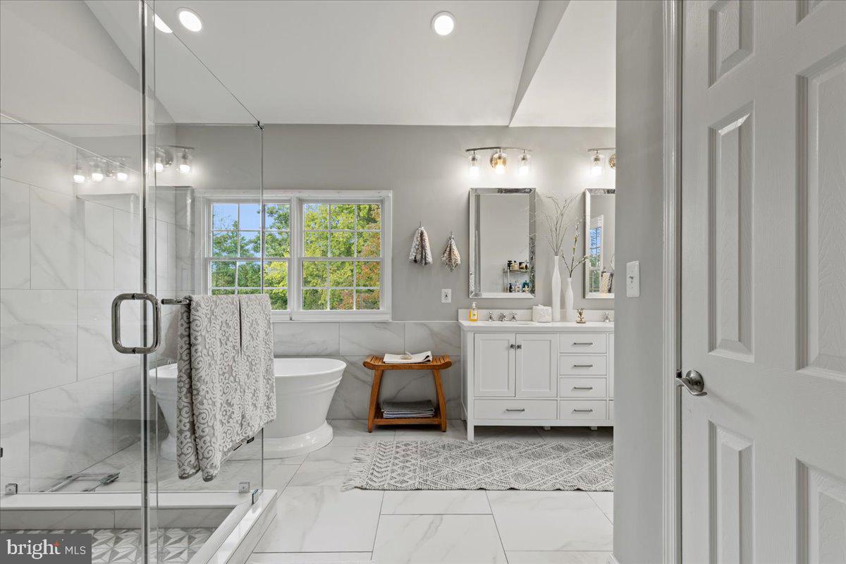 19598 SARATOGA SPRINGS PLACE