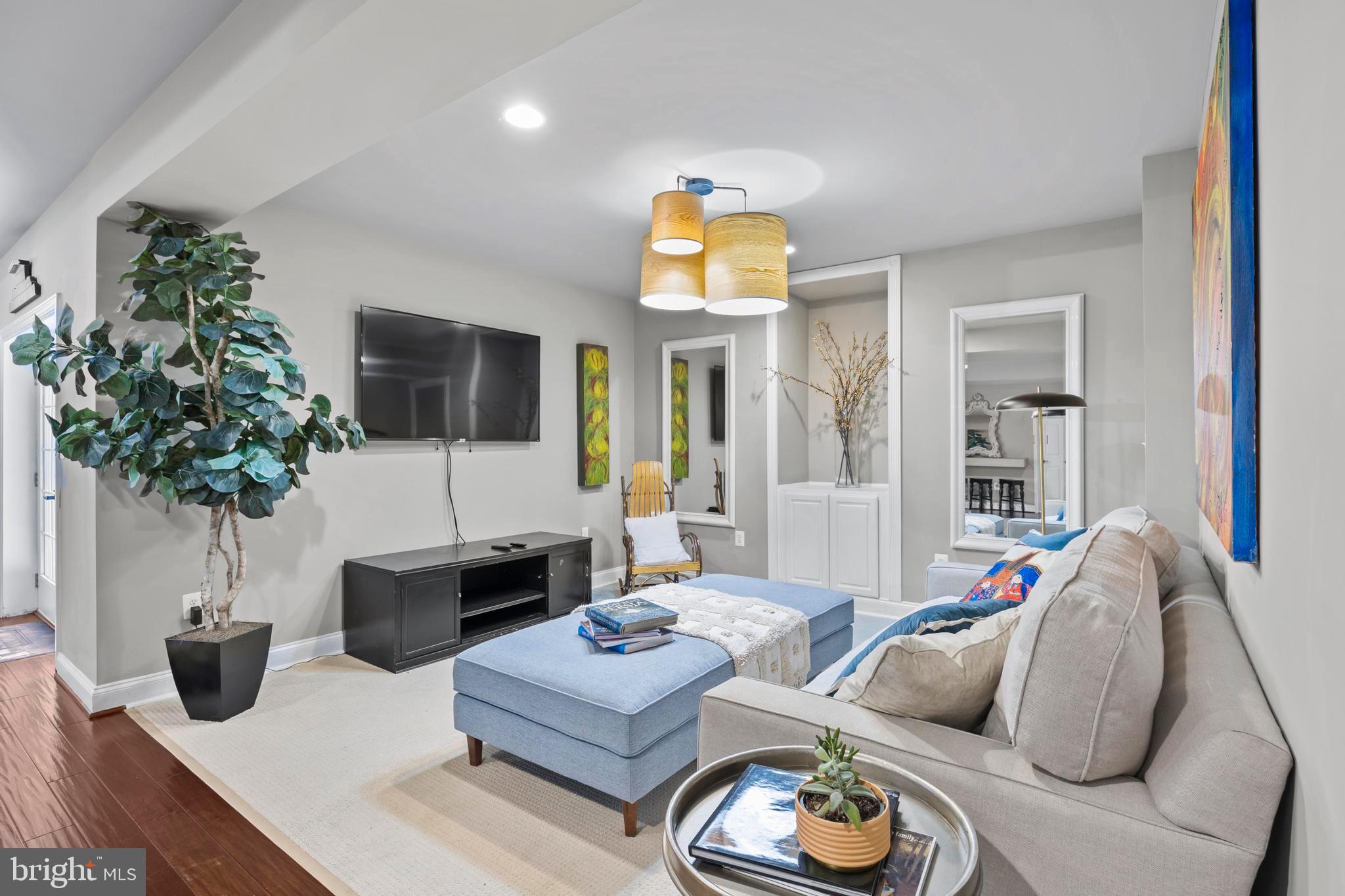 19598 SARATOGA SPRINGS PLACE