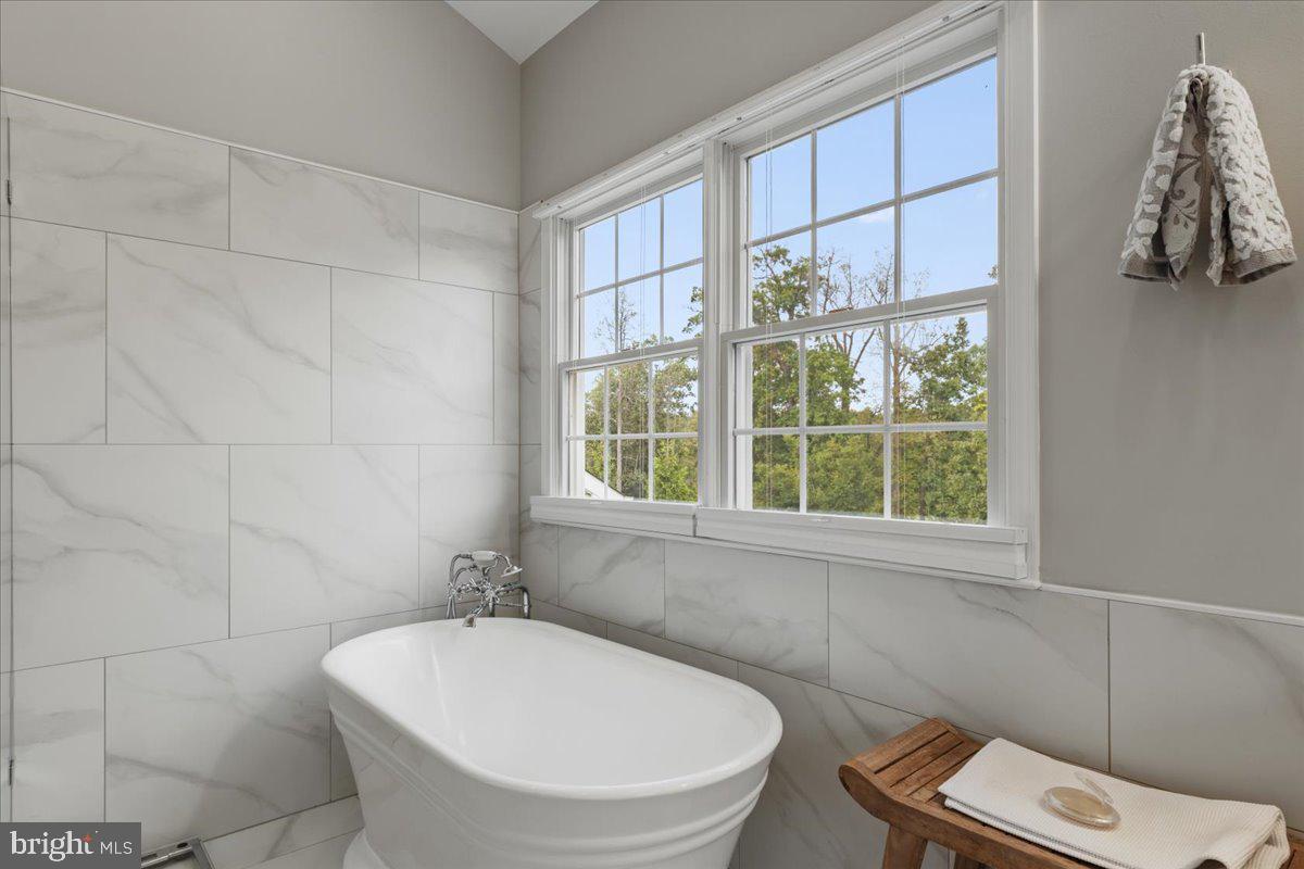 19598 SARATOGA SPRINGS PLACE