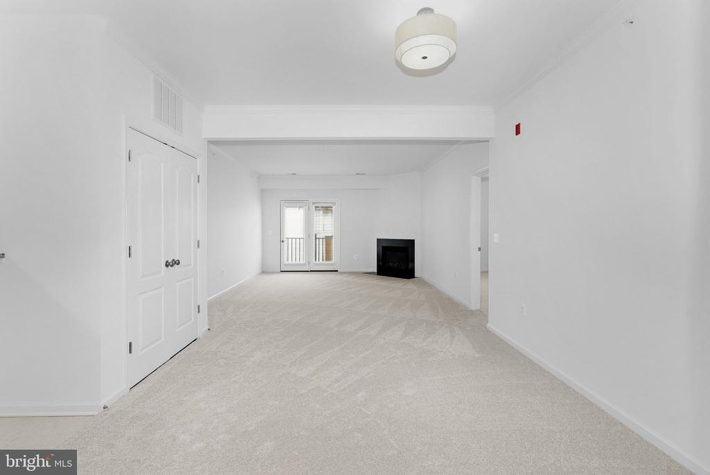 41895 CATHEDRAL VALLEY SQUARE 407