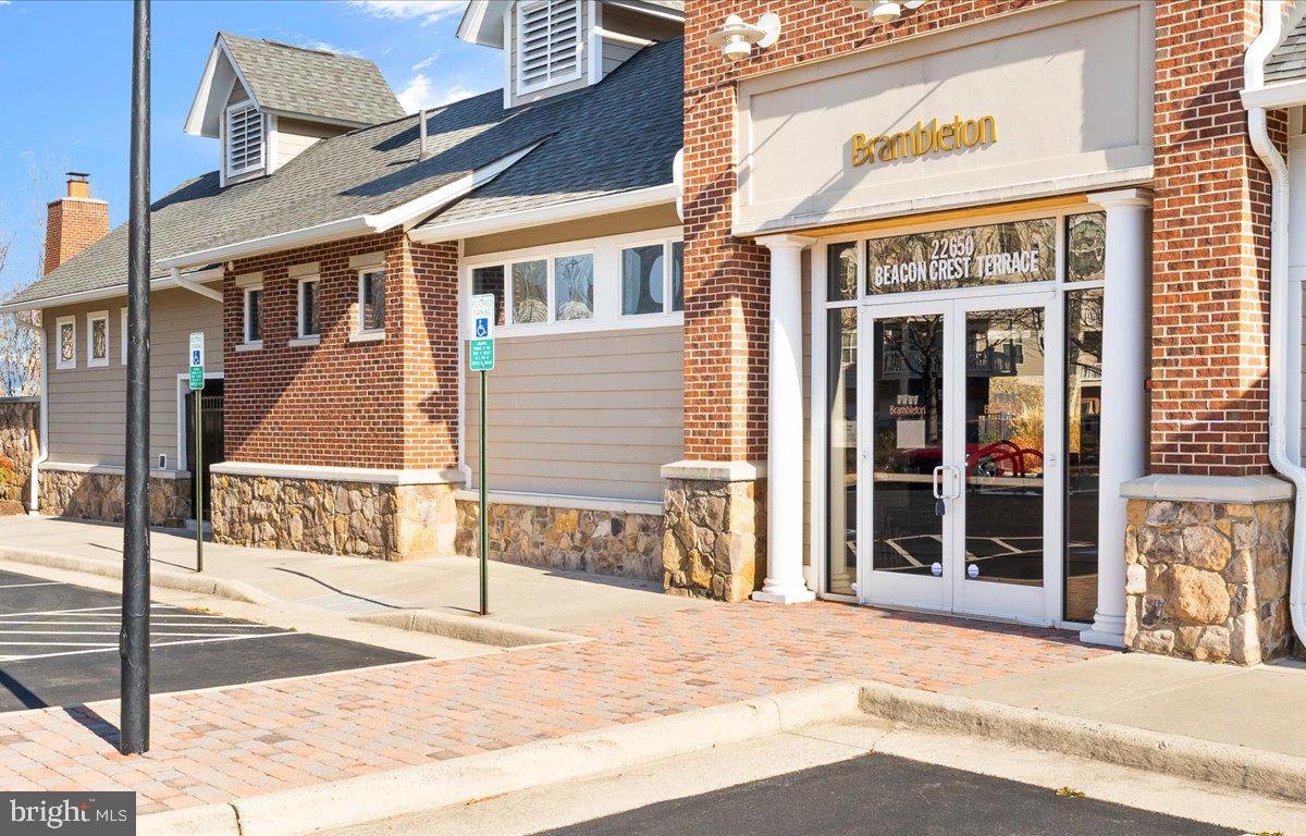 22705 SETTLERS TRAIL TERRACE