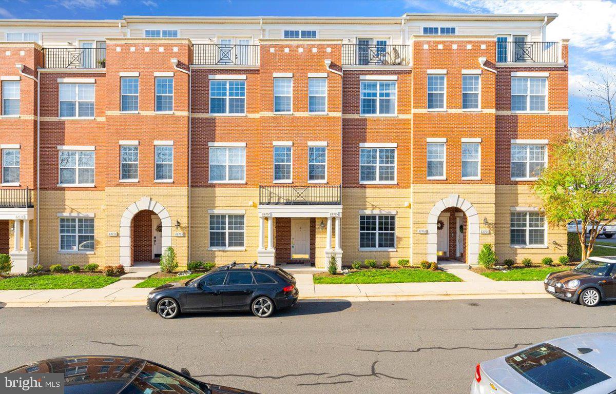 22705 SETTLERS TRAIL TERRACE