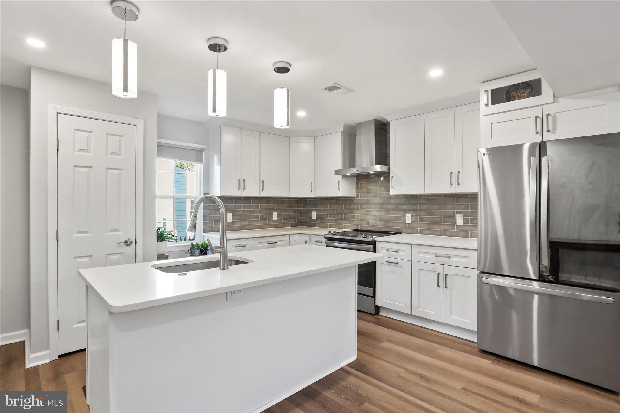 408 BLUE RIDGE AVENUE NE