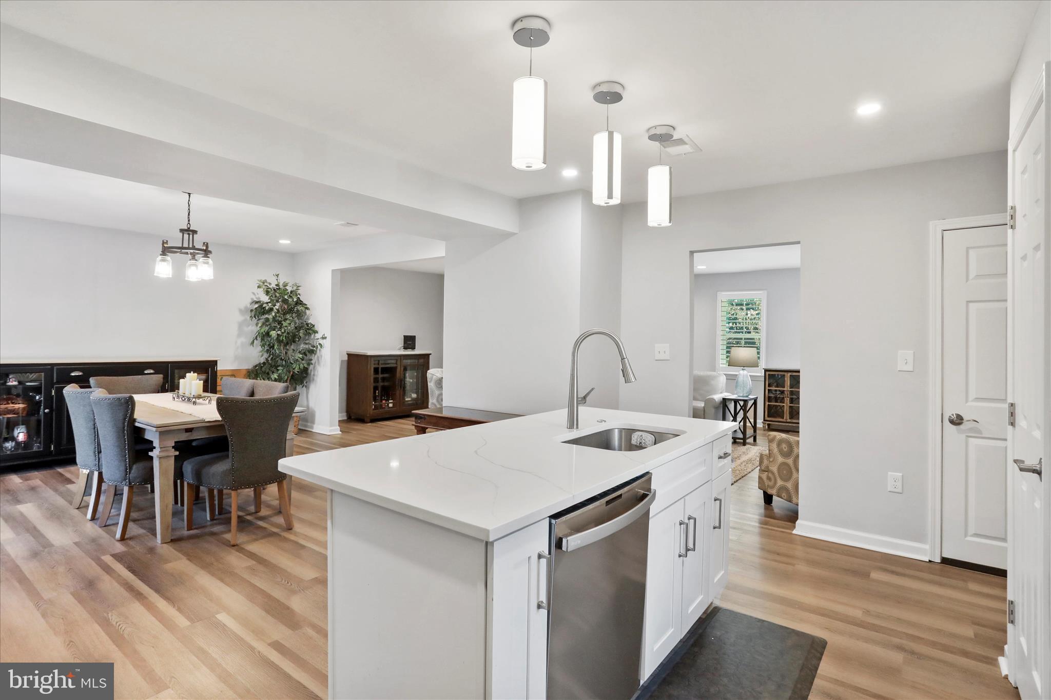 408 BLUE RIDGE AVENUE NE