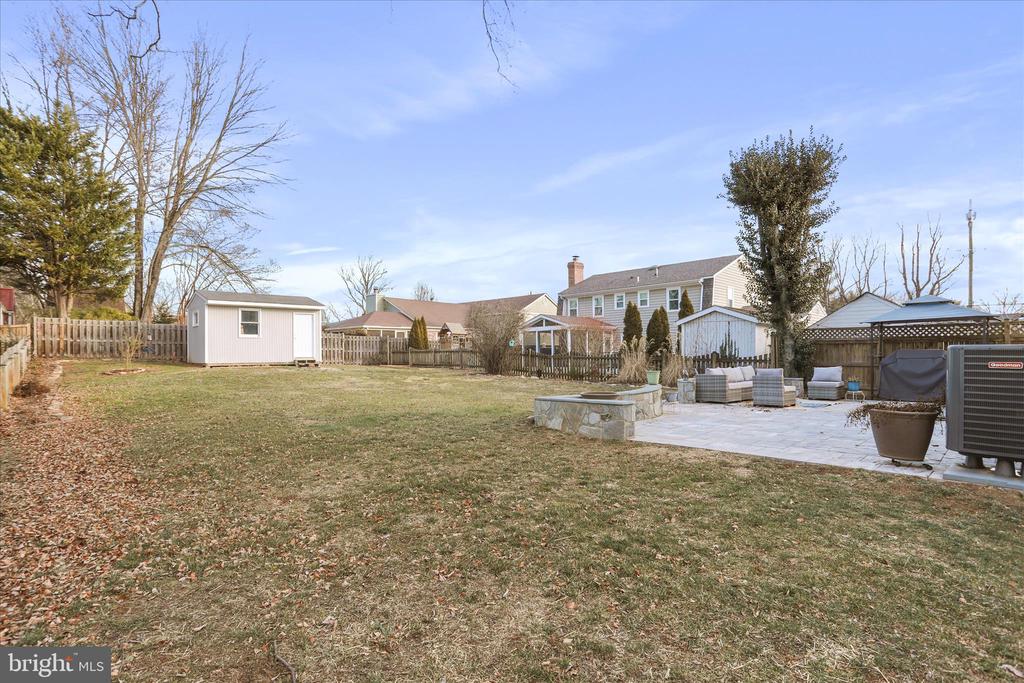 408 BLUE RIDGE AVENUE NE