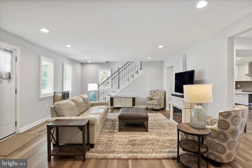 408 BLUE RIDGE AVENUE NE