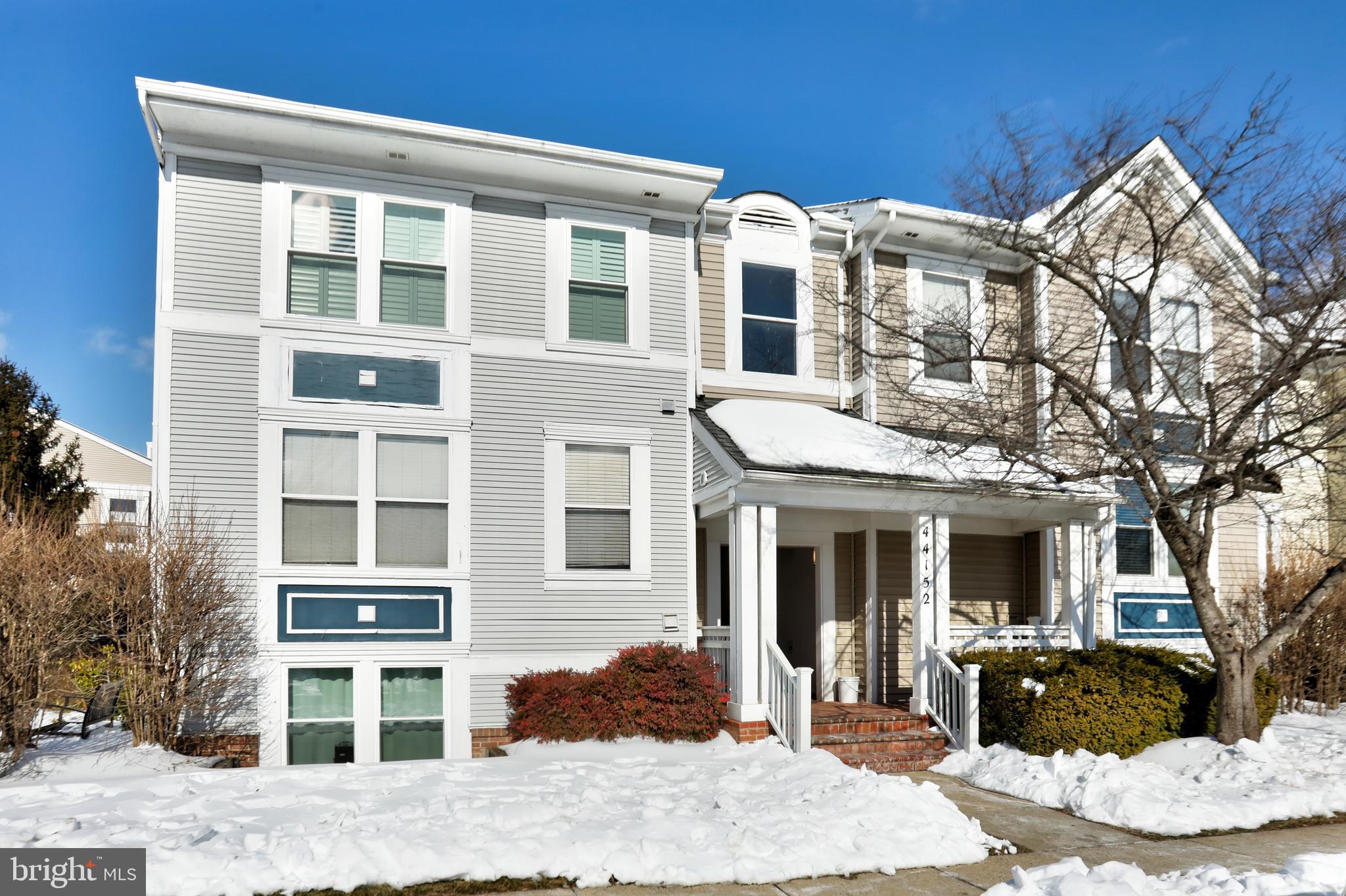 44152 NATALIE TERRACE 102