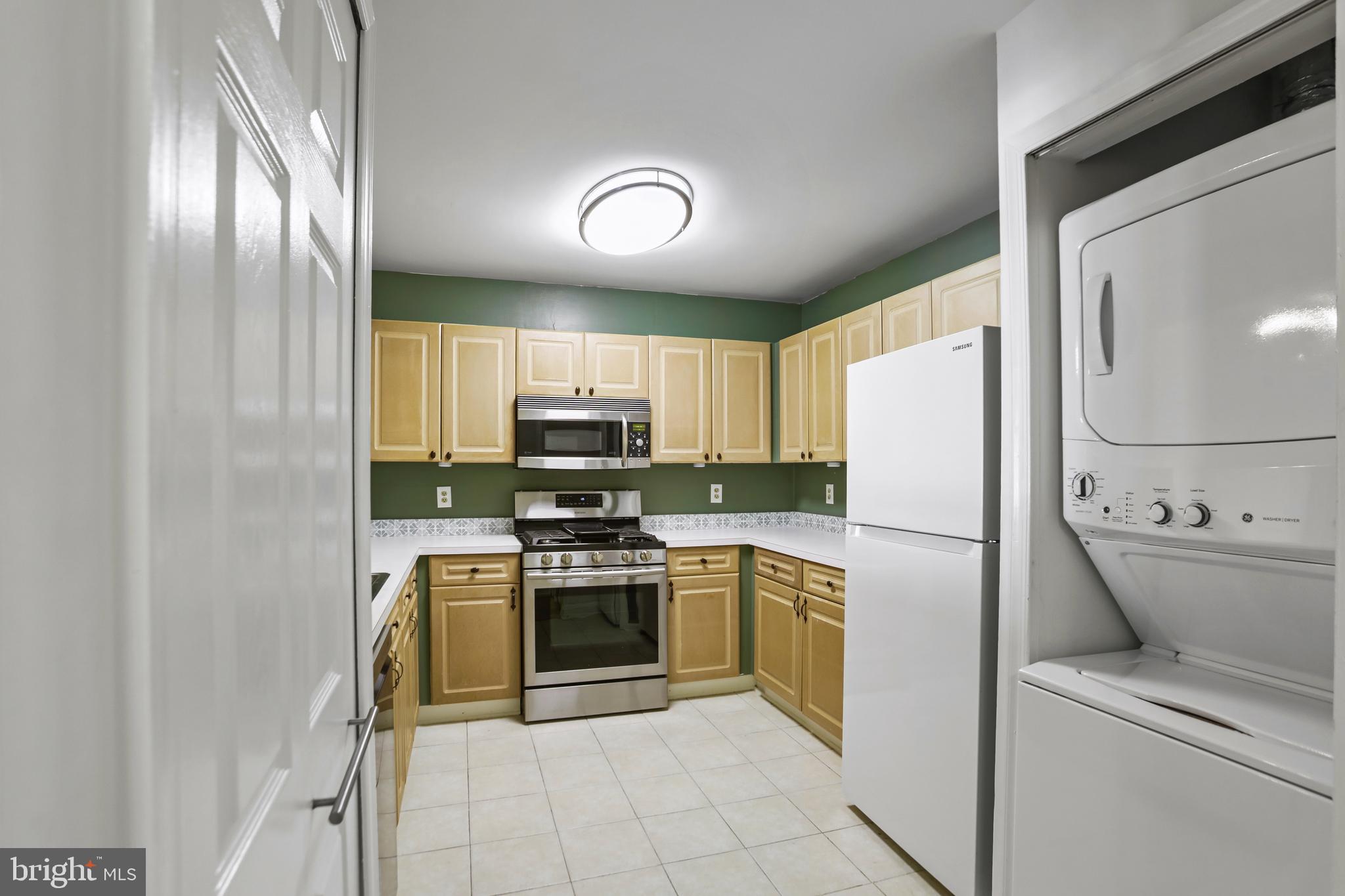 44152 NATALIE TERRACE 102