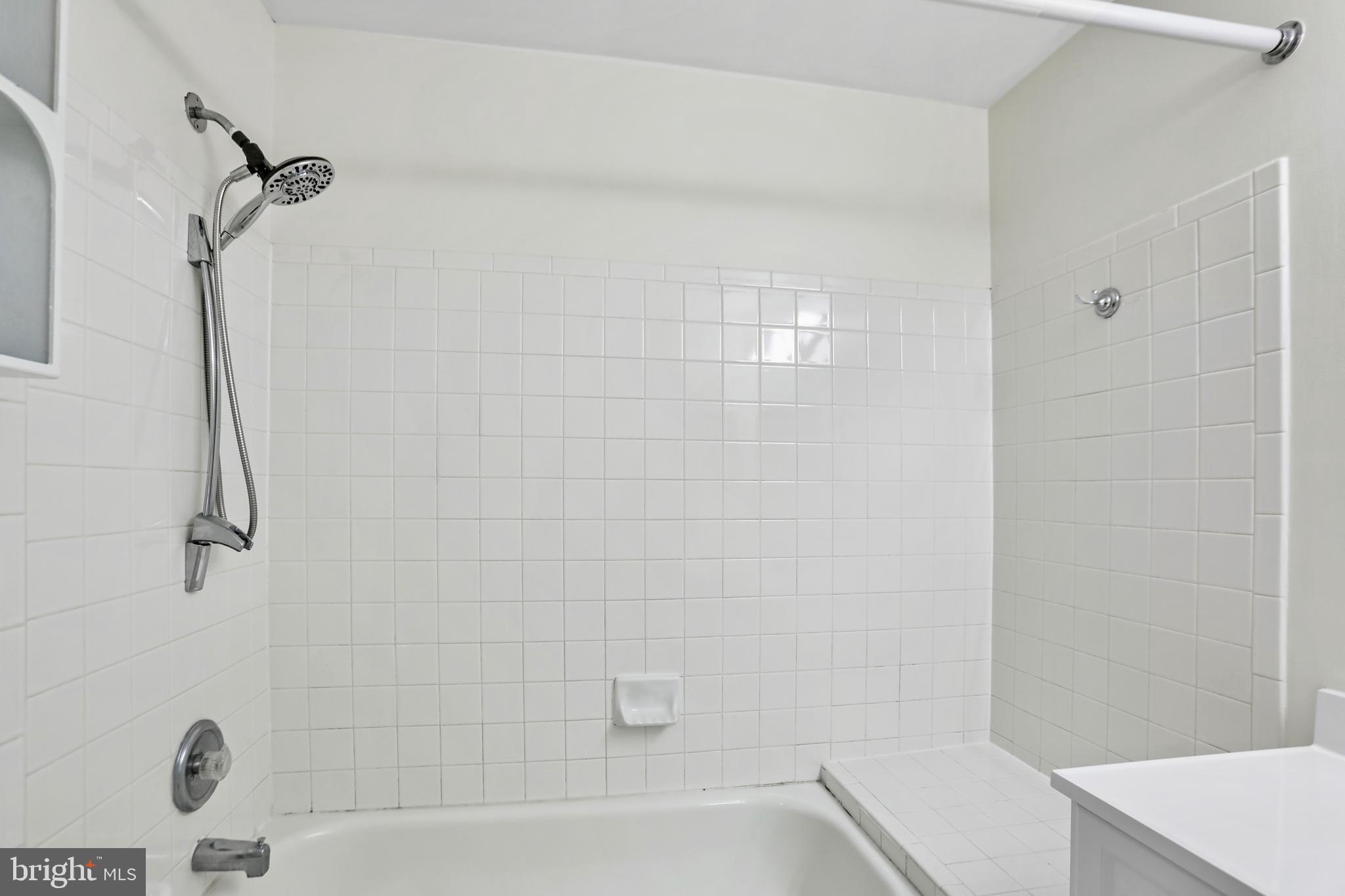 44152 NATALIE TERRACE 102