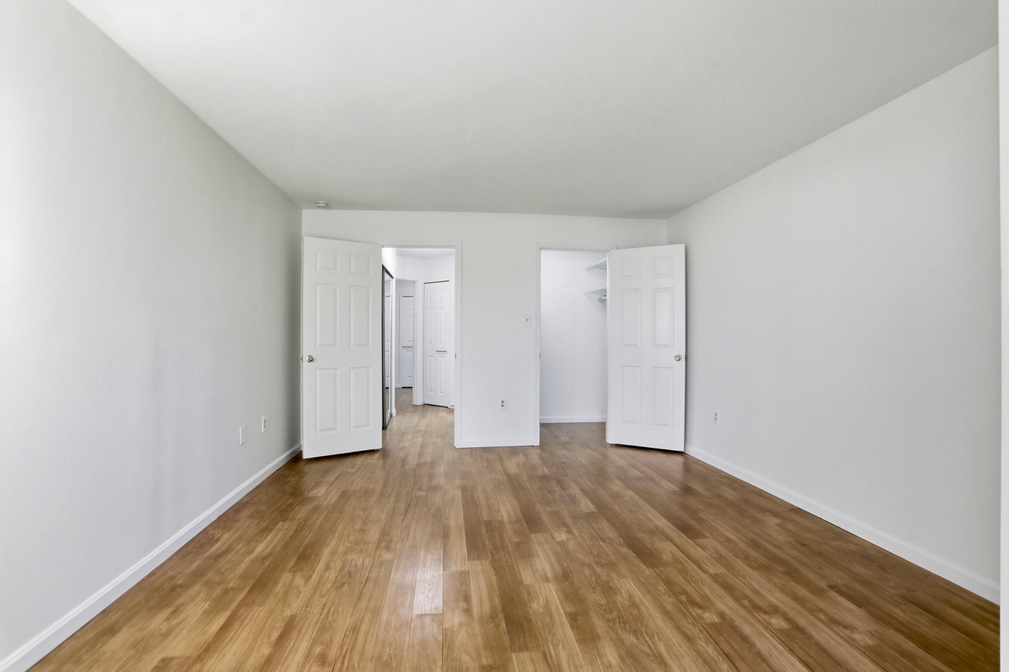 44152 NATALIE TERRACE 102