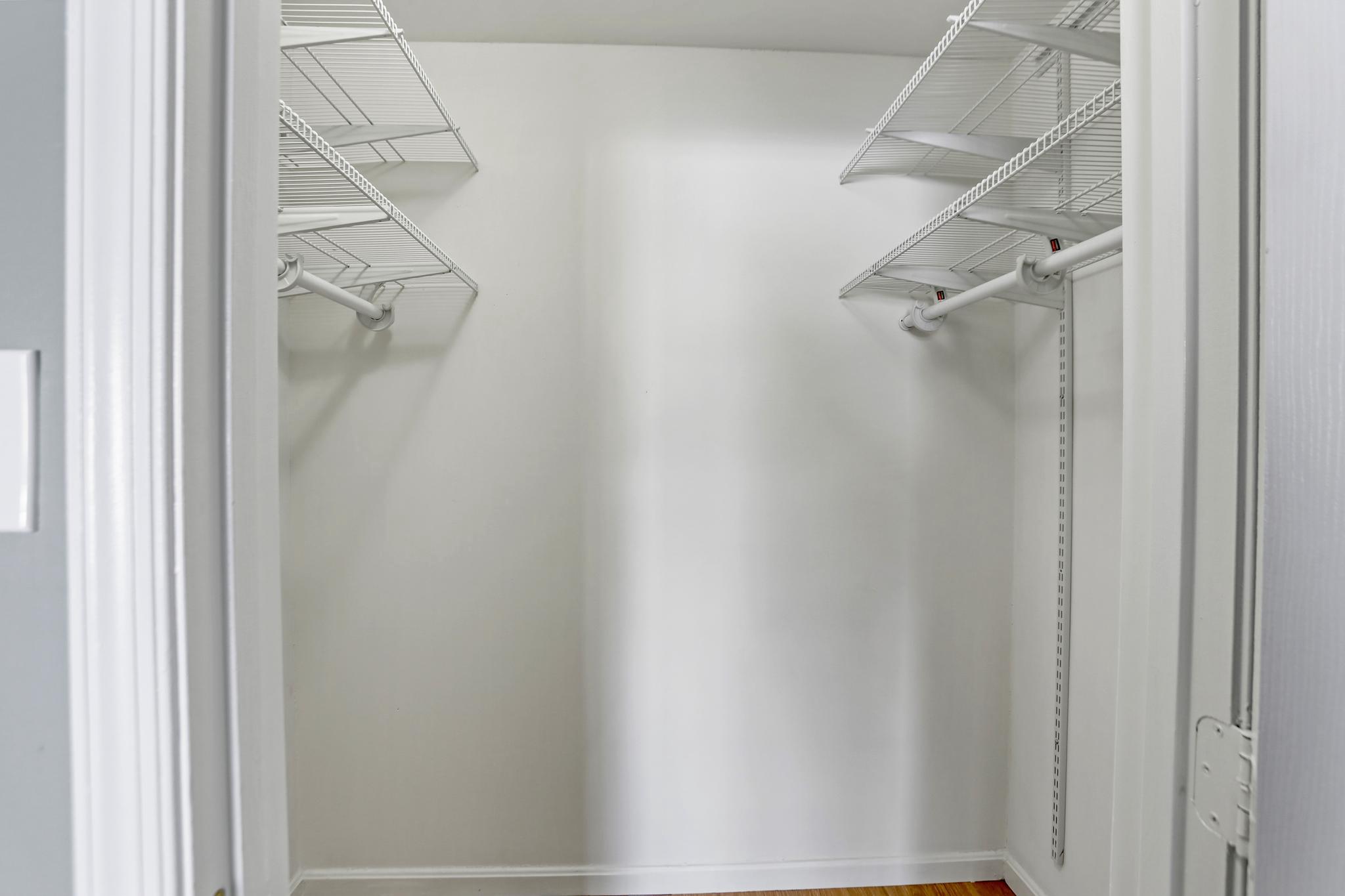 44152 NATALIE TERRACE 102