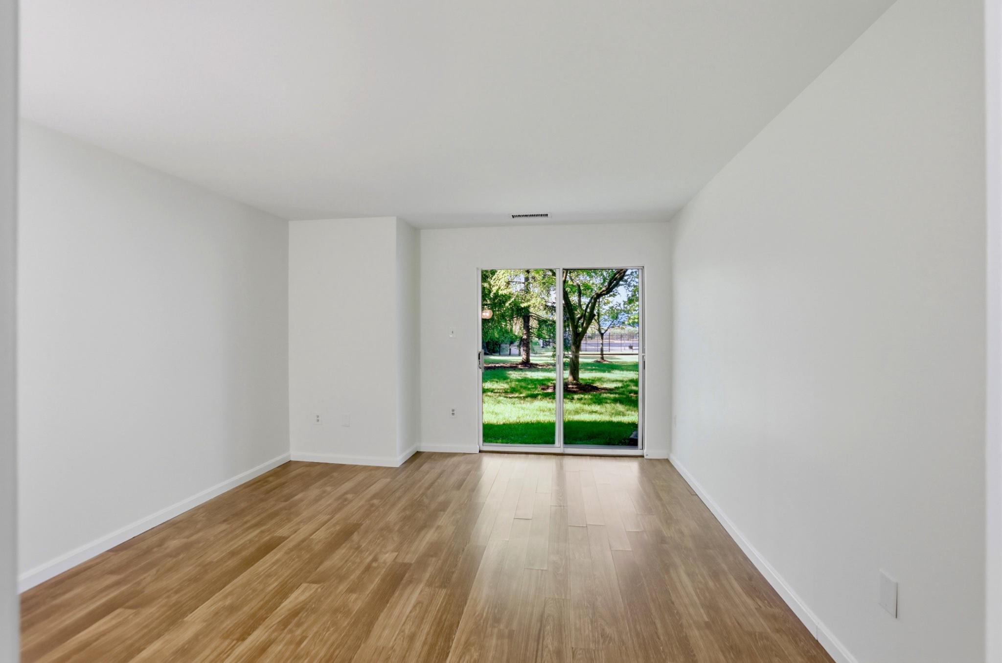 44152 NATALIE TERRACE 102