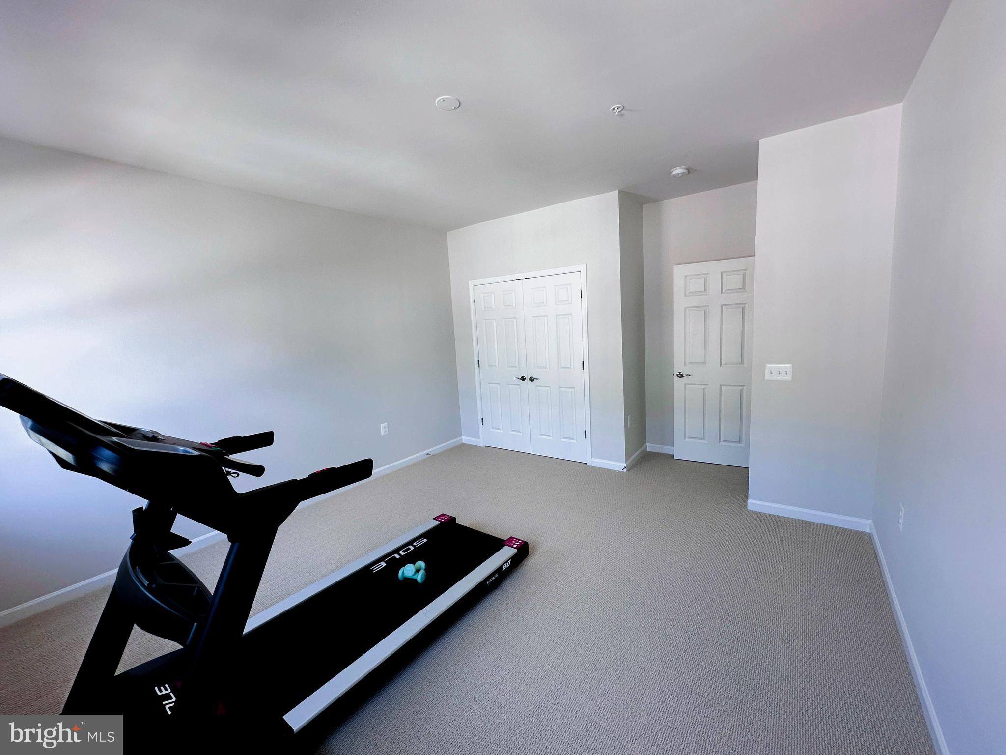 18989 CORAL REEF SQUARE