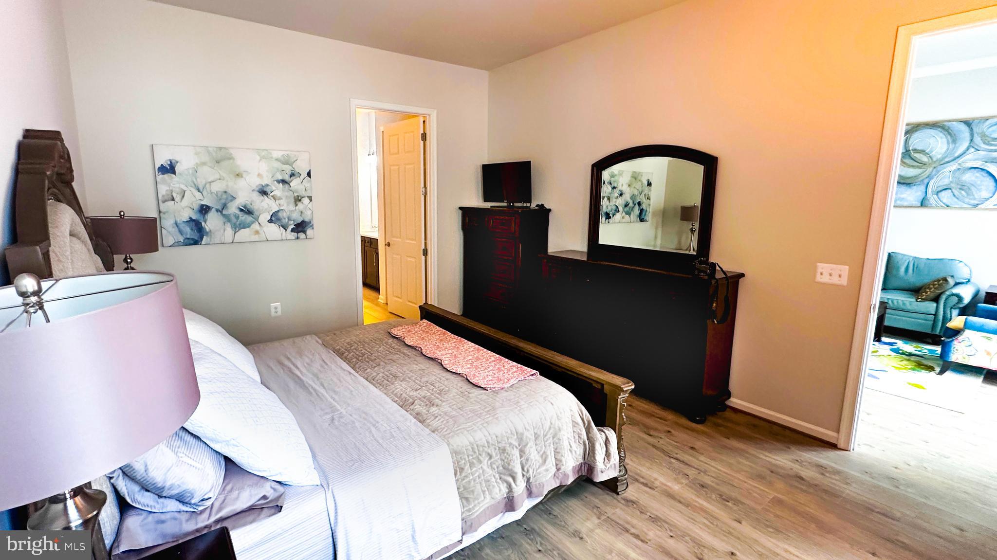 18989 CORAL REEF SQUARE